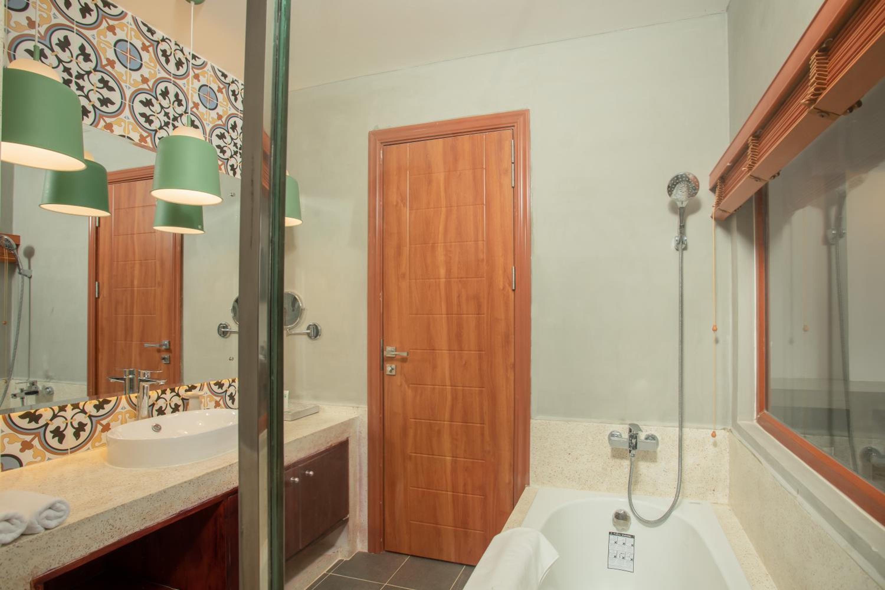 Deluxe King Suite Private Balcony photo 1