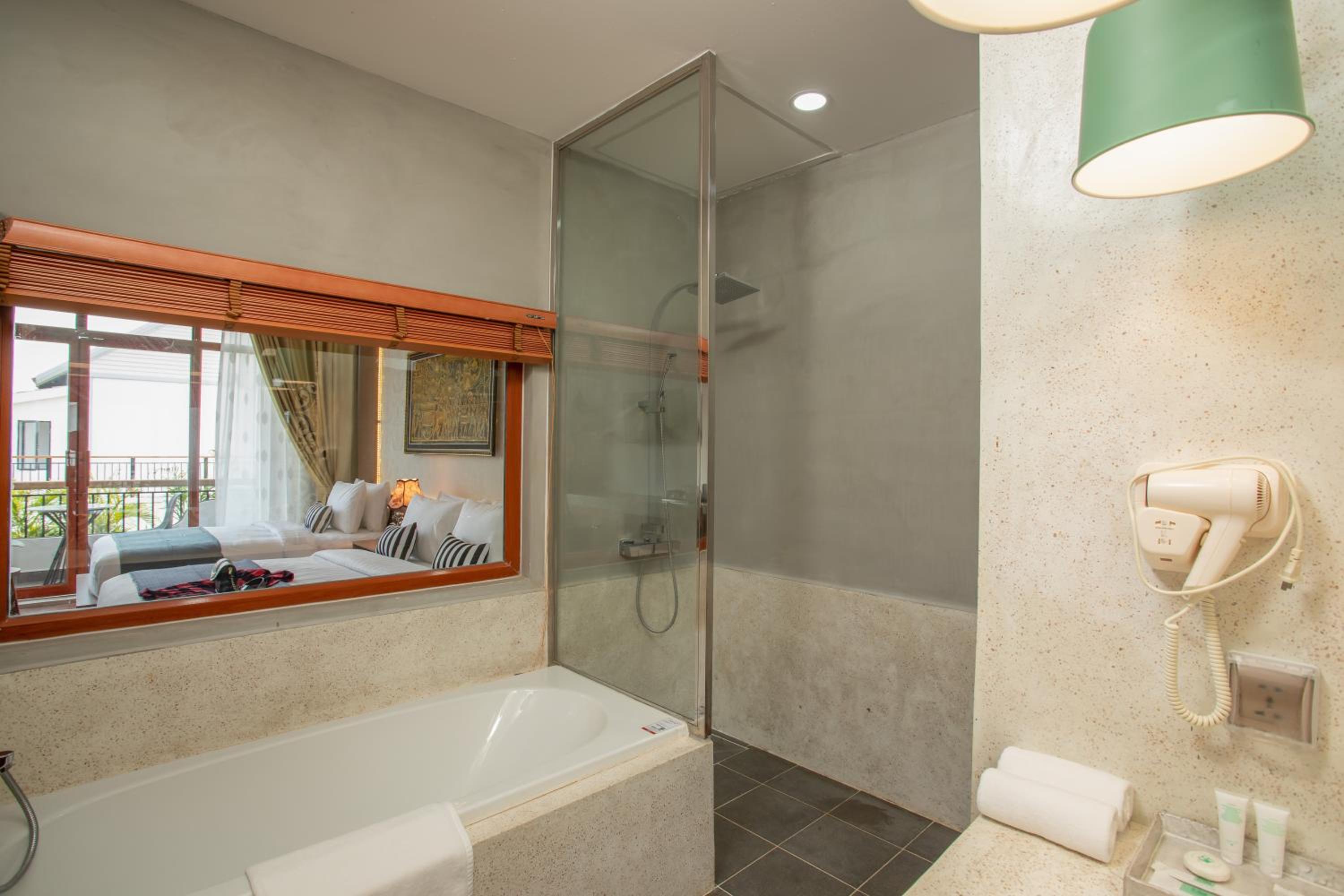 Deluxe Family Suite Private Balcony photo 1