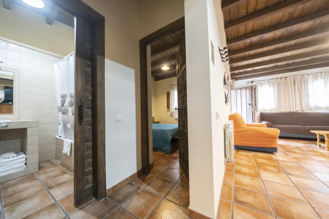 Family Room - Photo 4