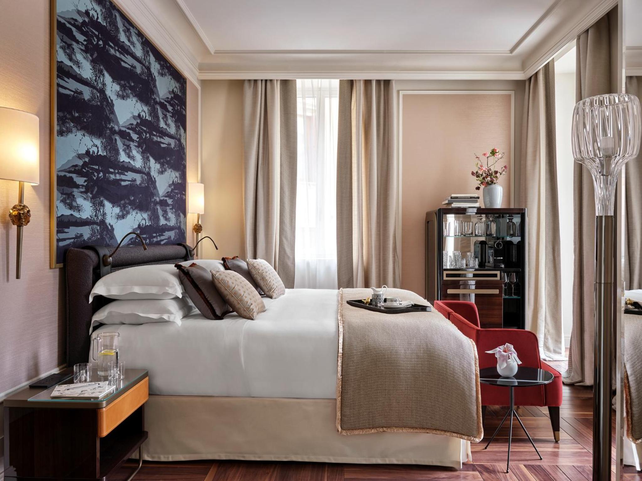 Deluxe Double Room with One Double Bed and 2 Adults Occupancy (Non Smoking)