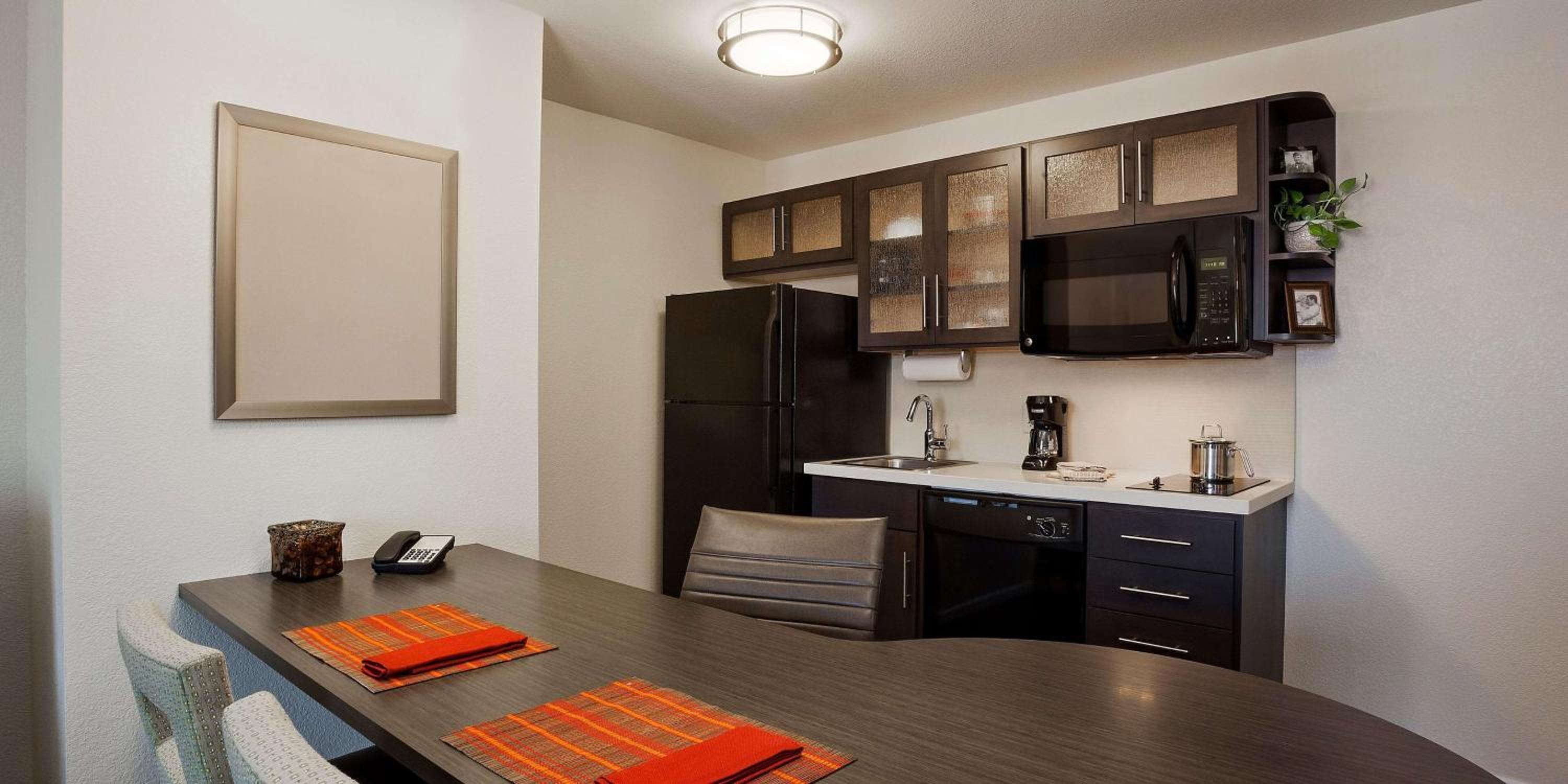 Studio Queen Suite - Photo 3