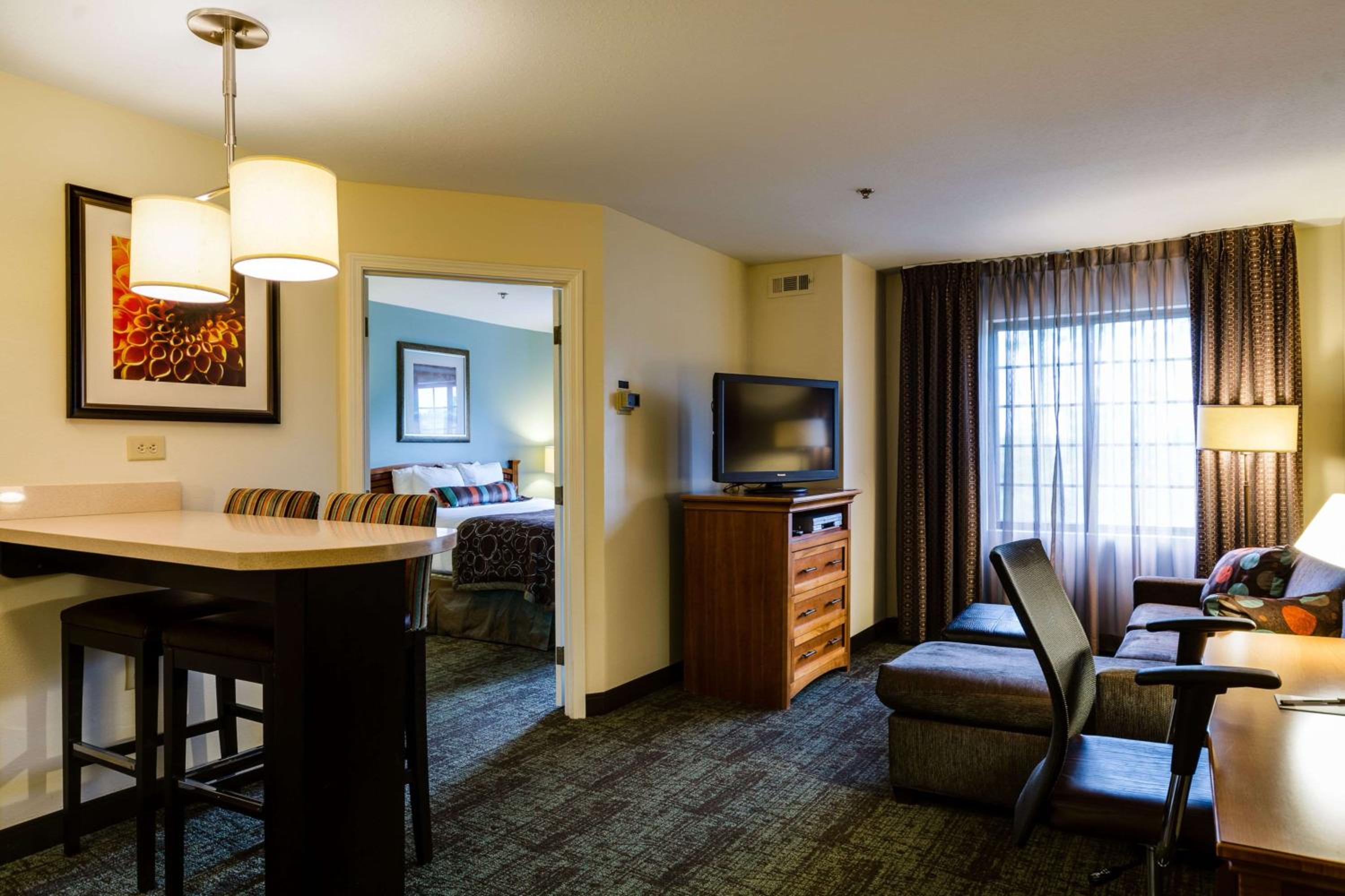 One-Bedroom Suite with Two Double Beds photo 2