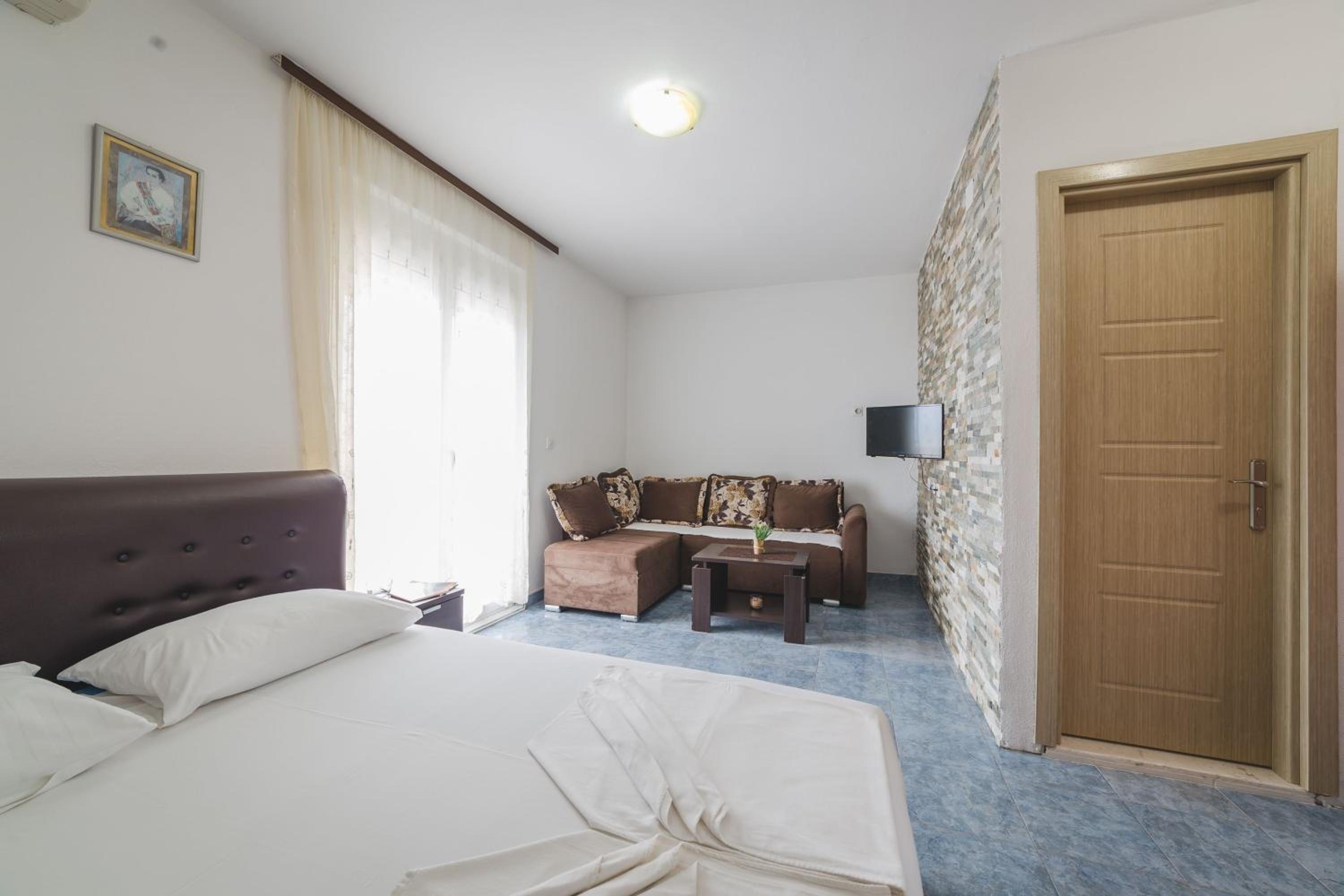 Studio Apartment with Sea View