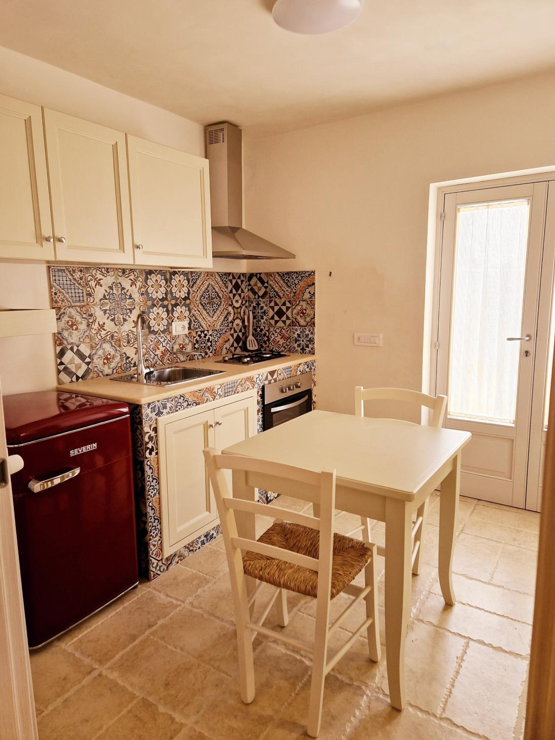 One-Bedroom House photo 2