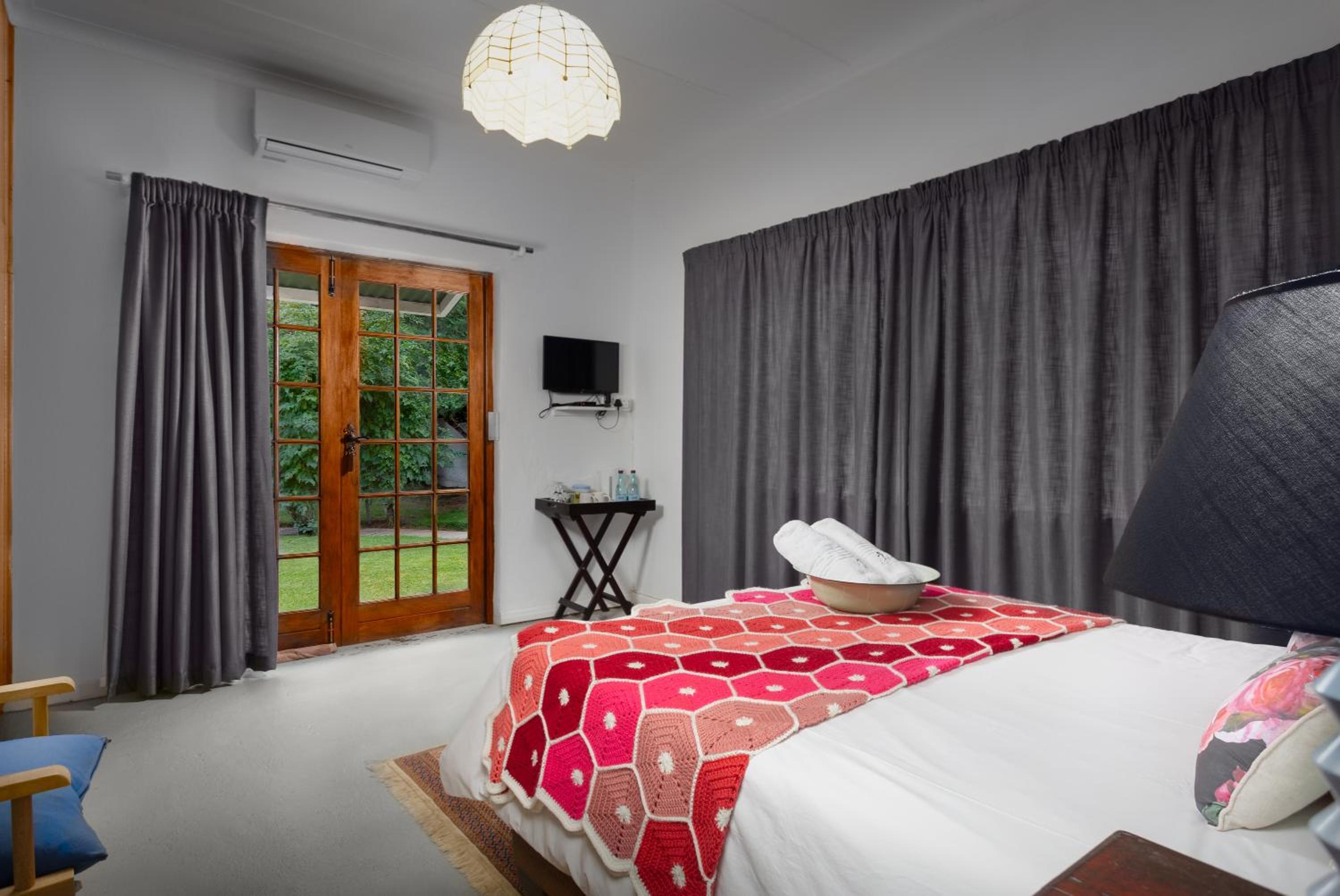 Deluxe Double Room with Shower - Photo 1