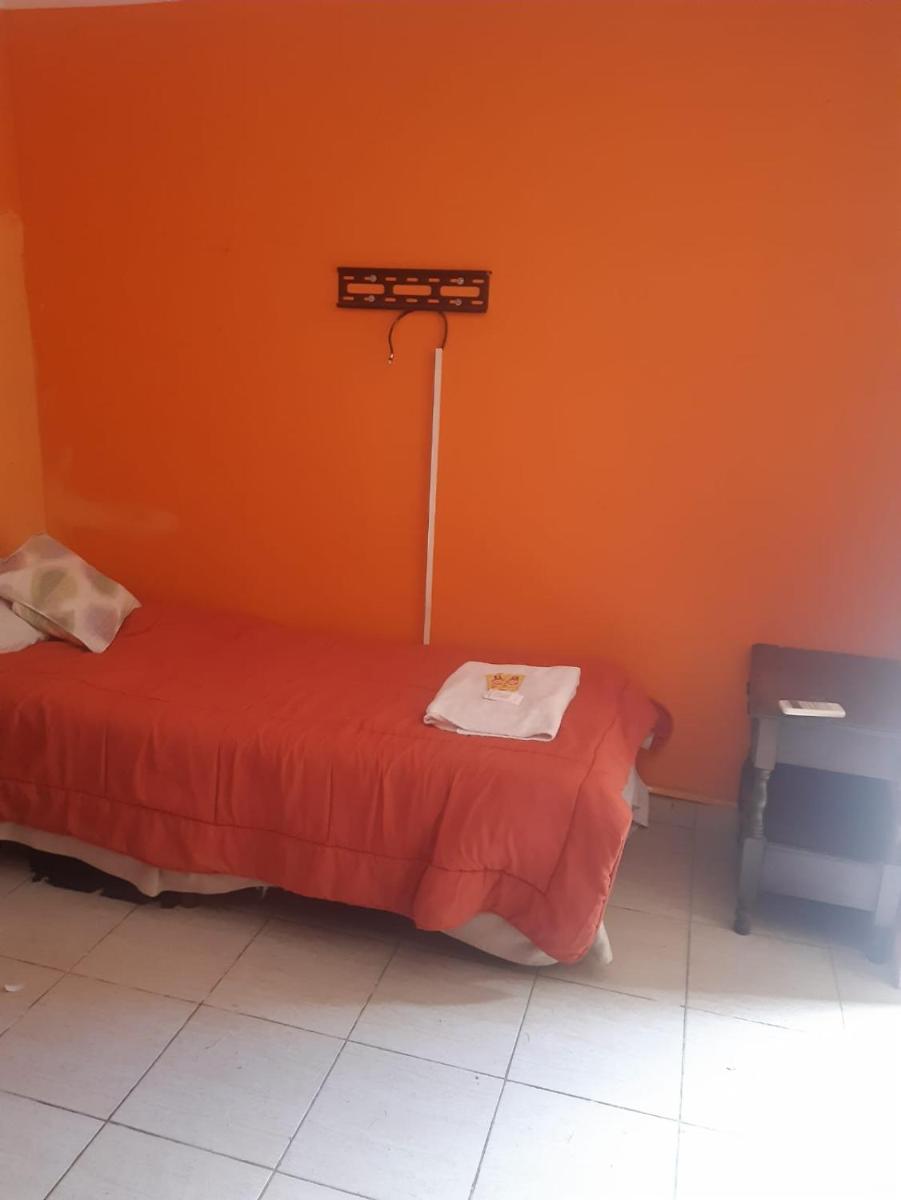 Basic Triple Room with Shared Bathroom photo 1
