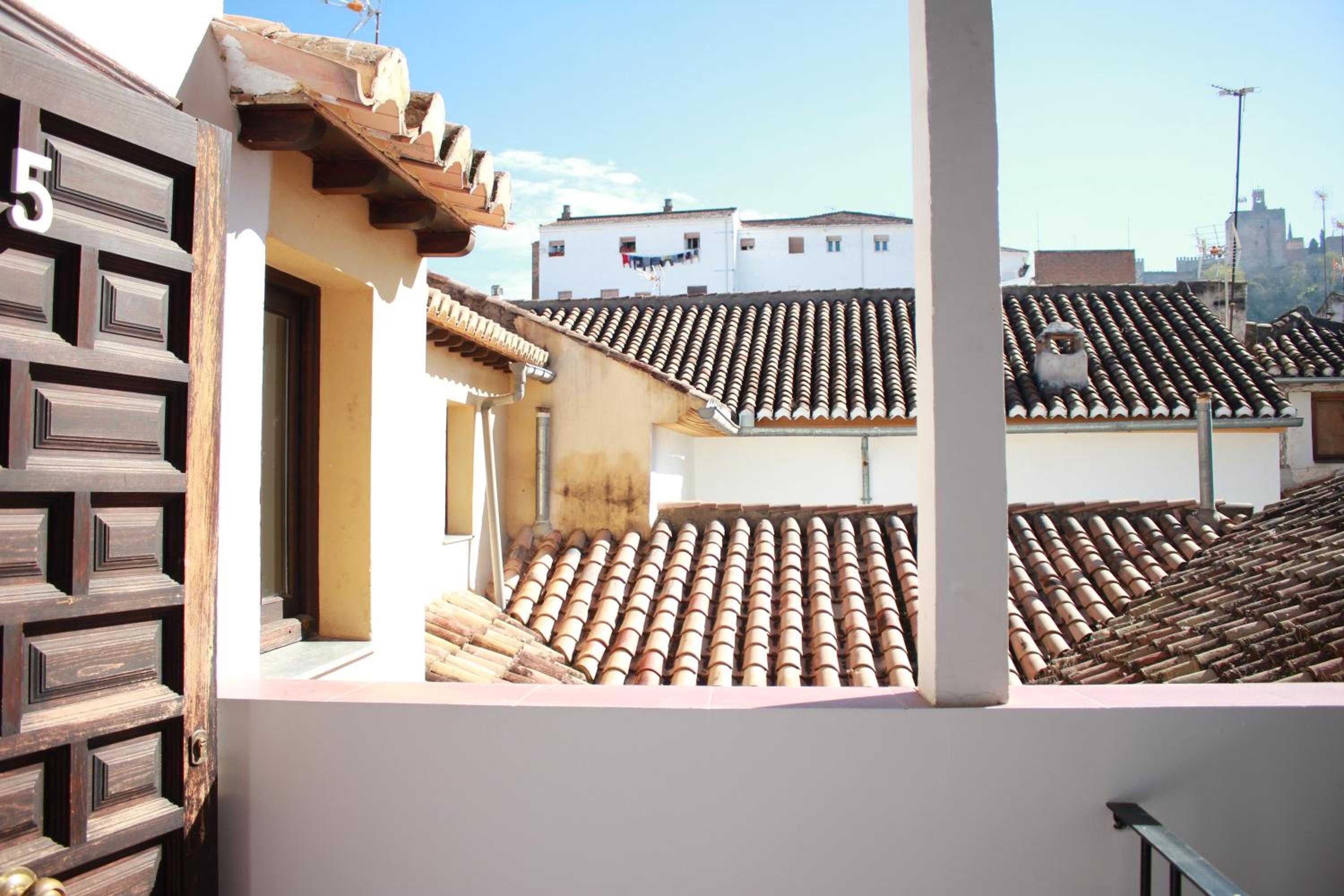Duplex Apartment - Photo 17