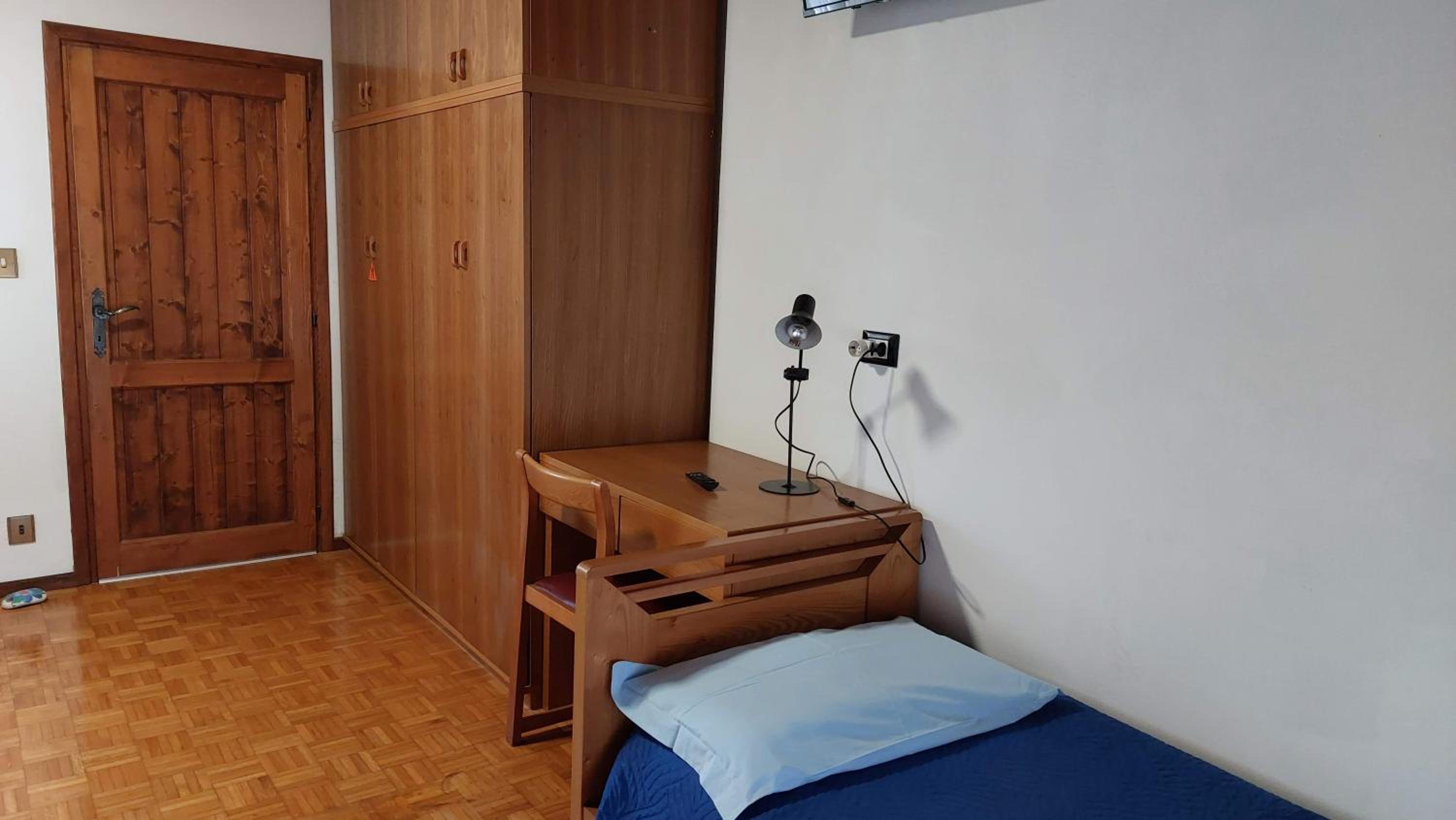 Two-Bedroom Loft Apartment photo 3