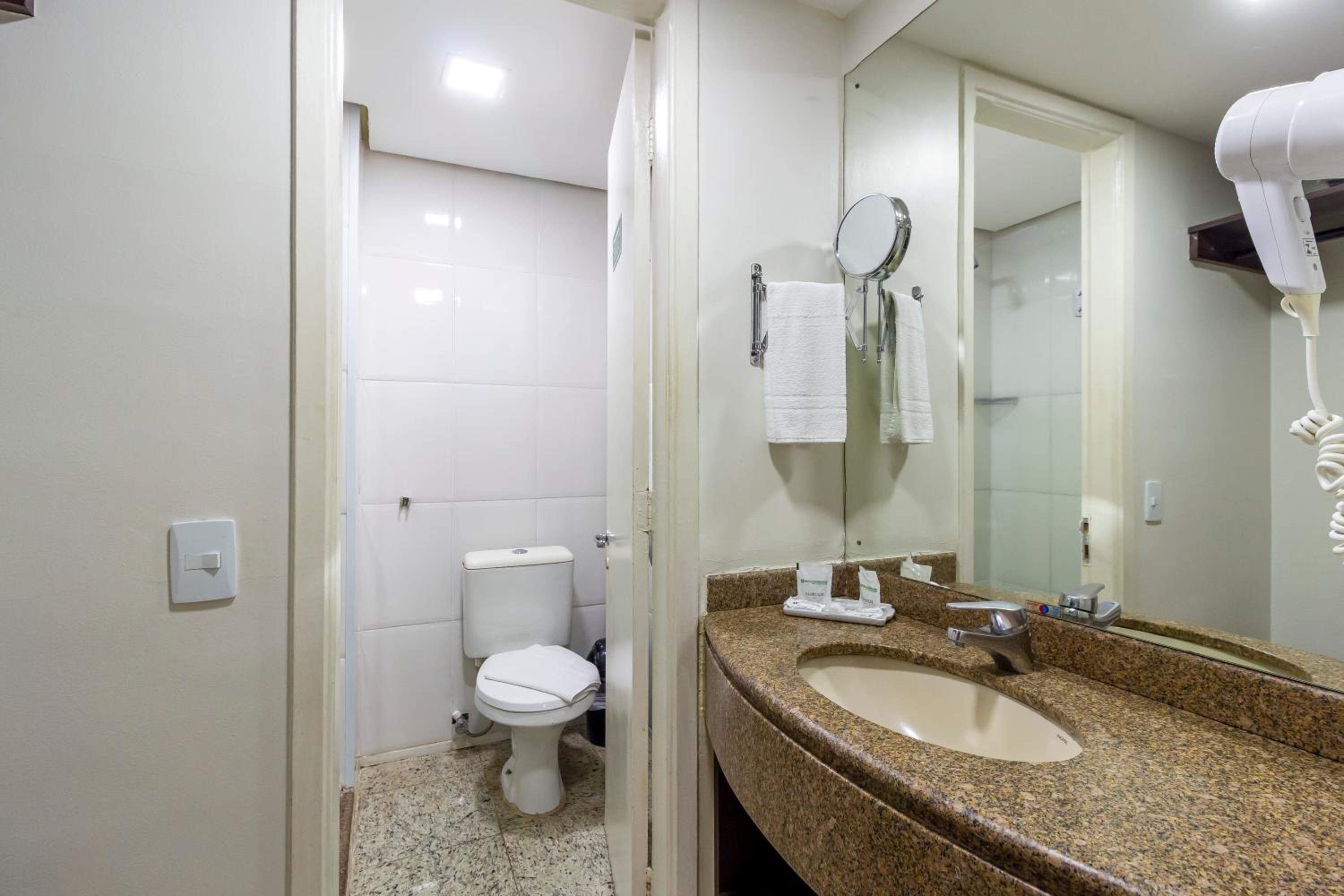 Executive Room with Two Double Beds photo 2