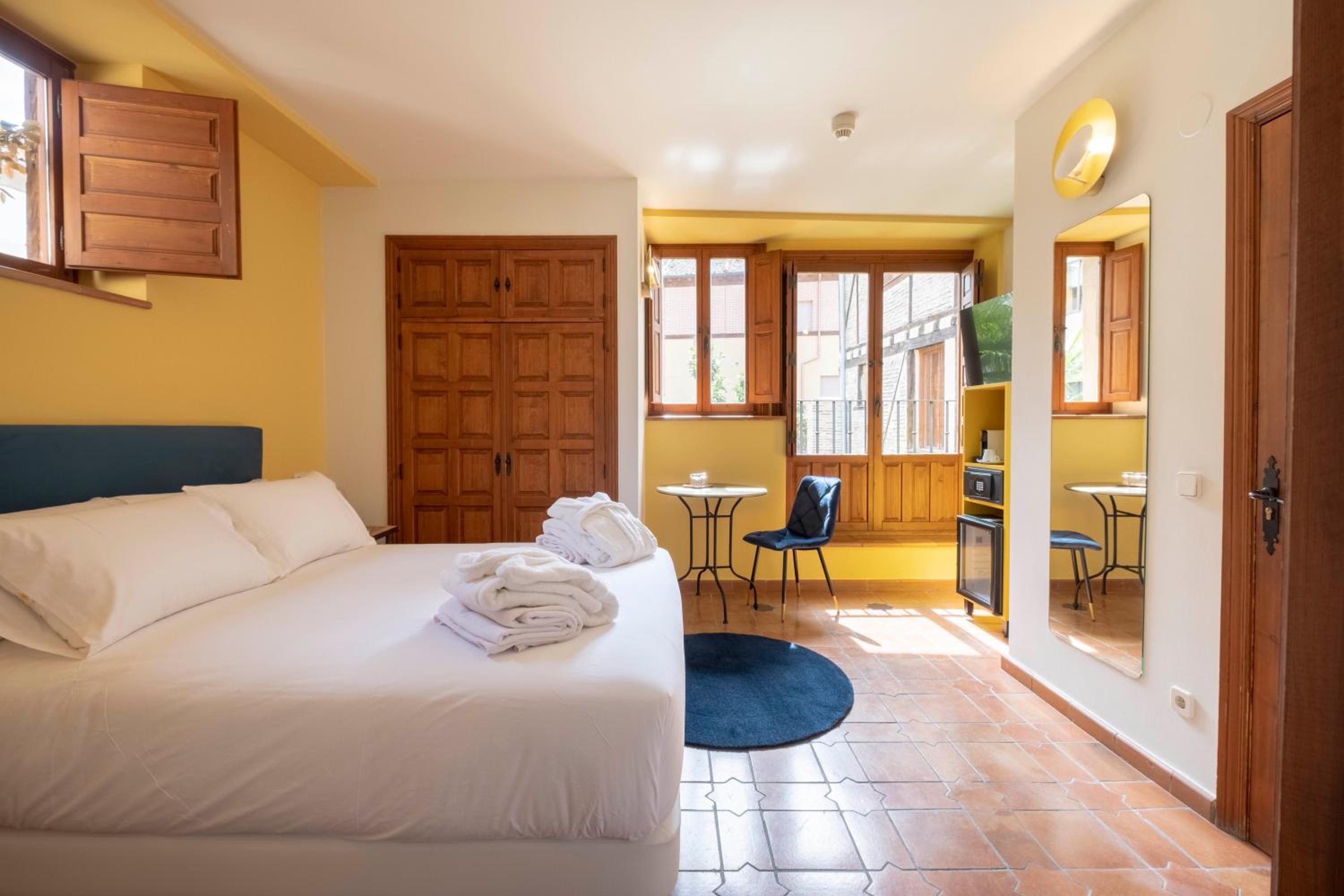 Double or Twin Room - Photo 1