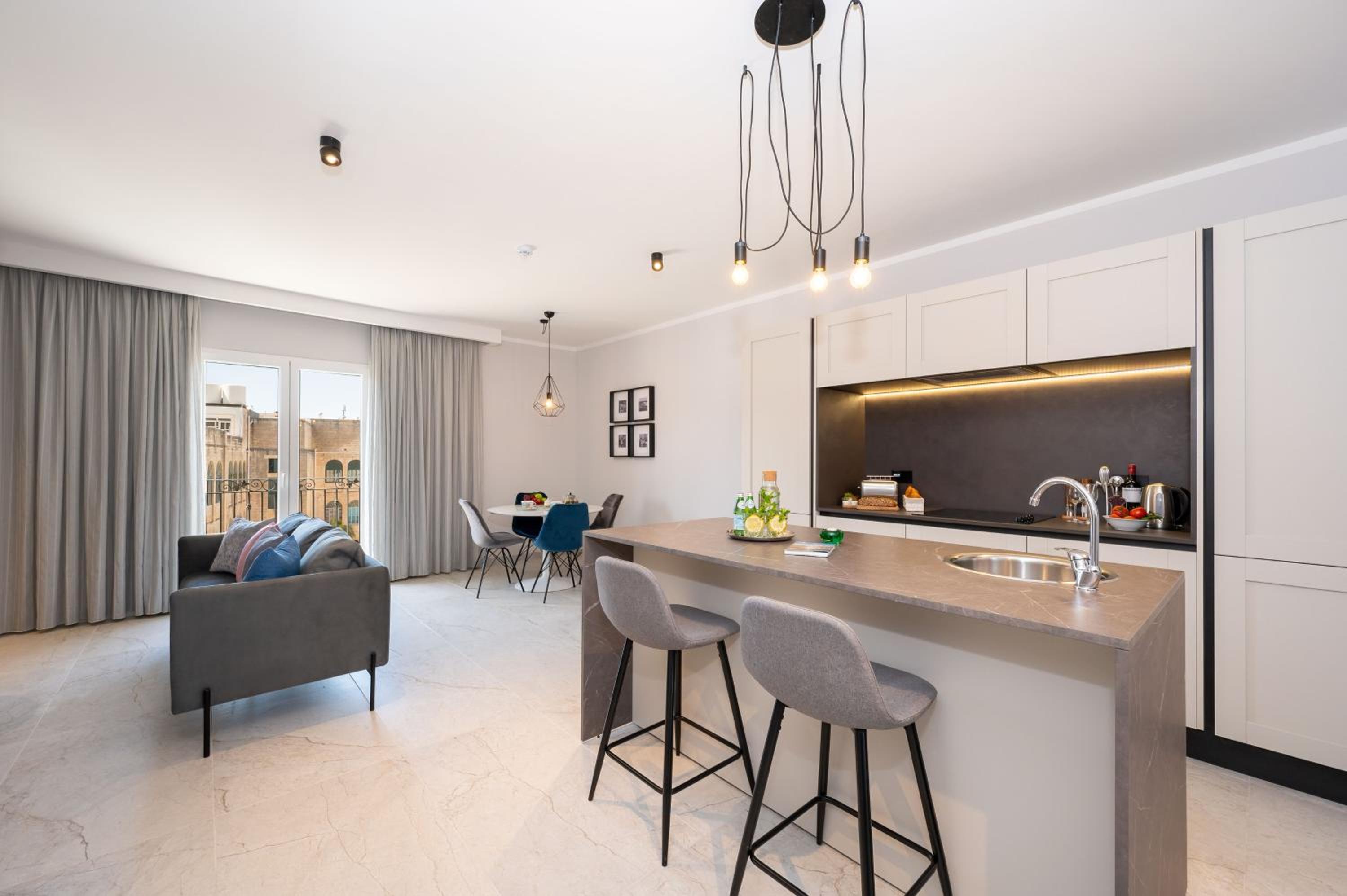 Superior Apartment
