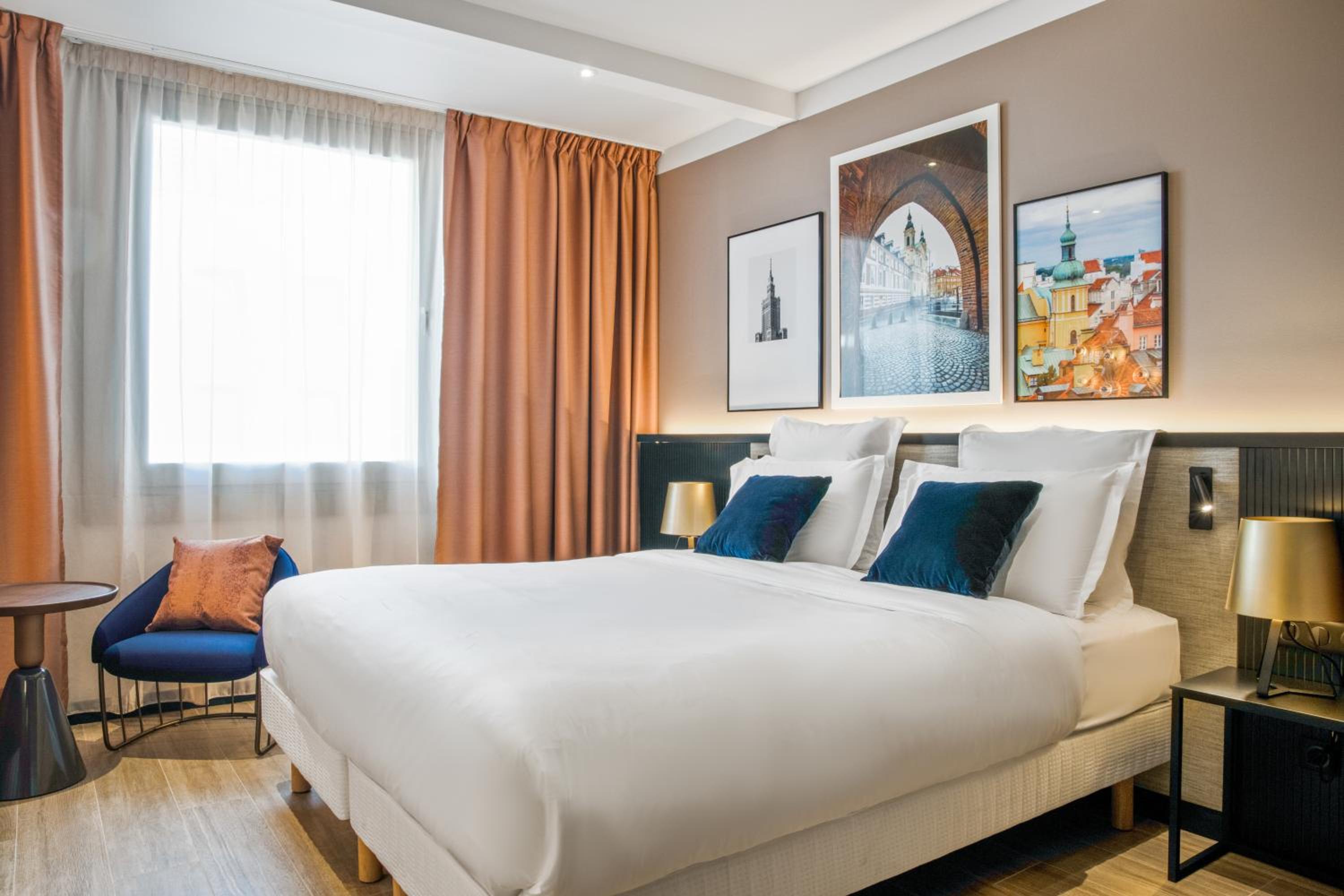 Superior Room with 1 Queen Bed - Photo 1