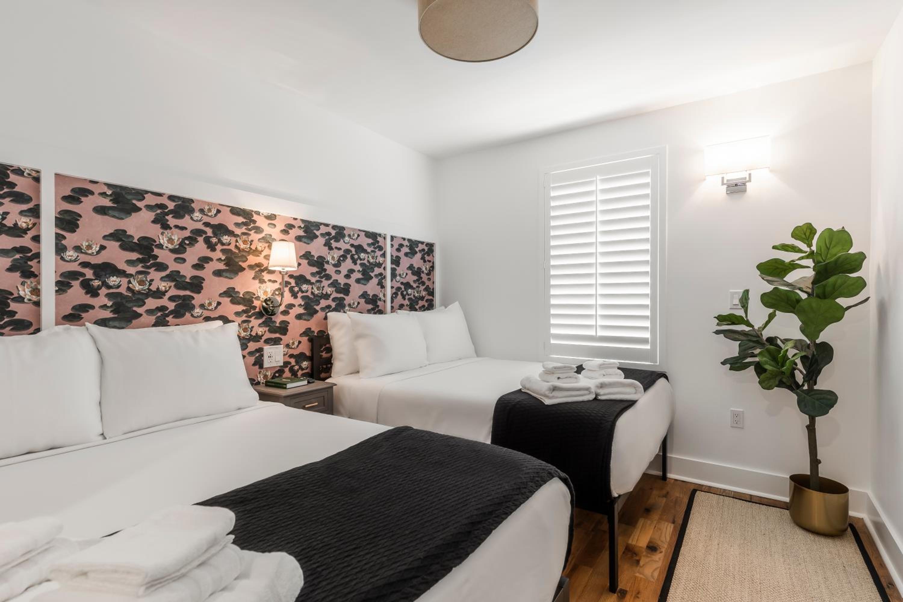 Double Room - Photo 2