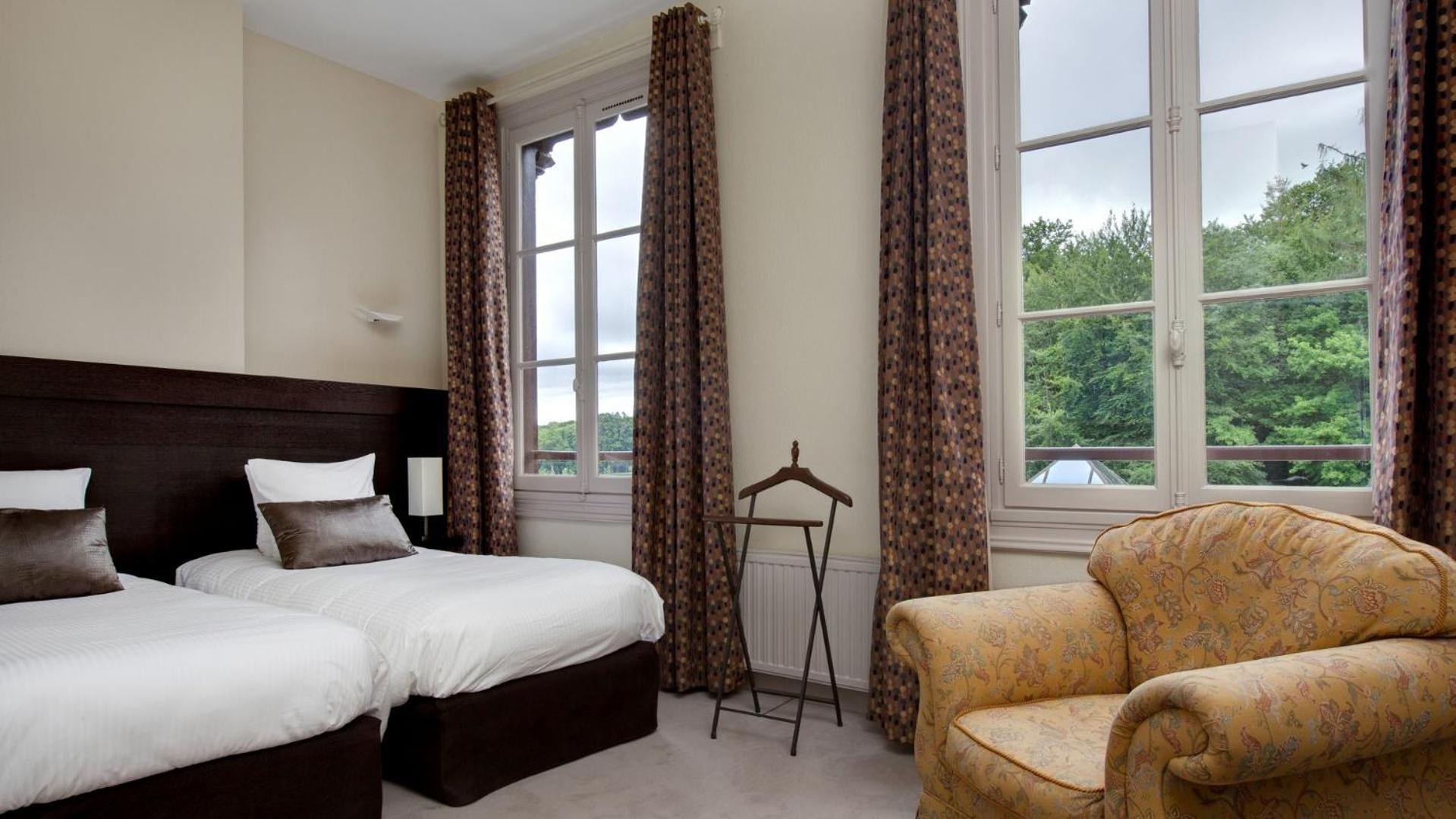 Double or Twin Room with Garden View - Photo 7