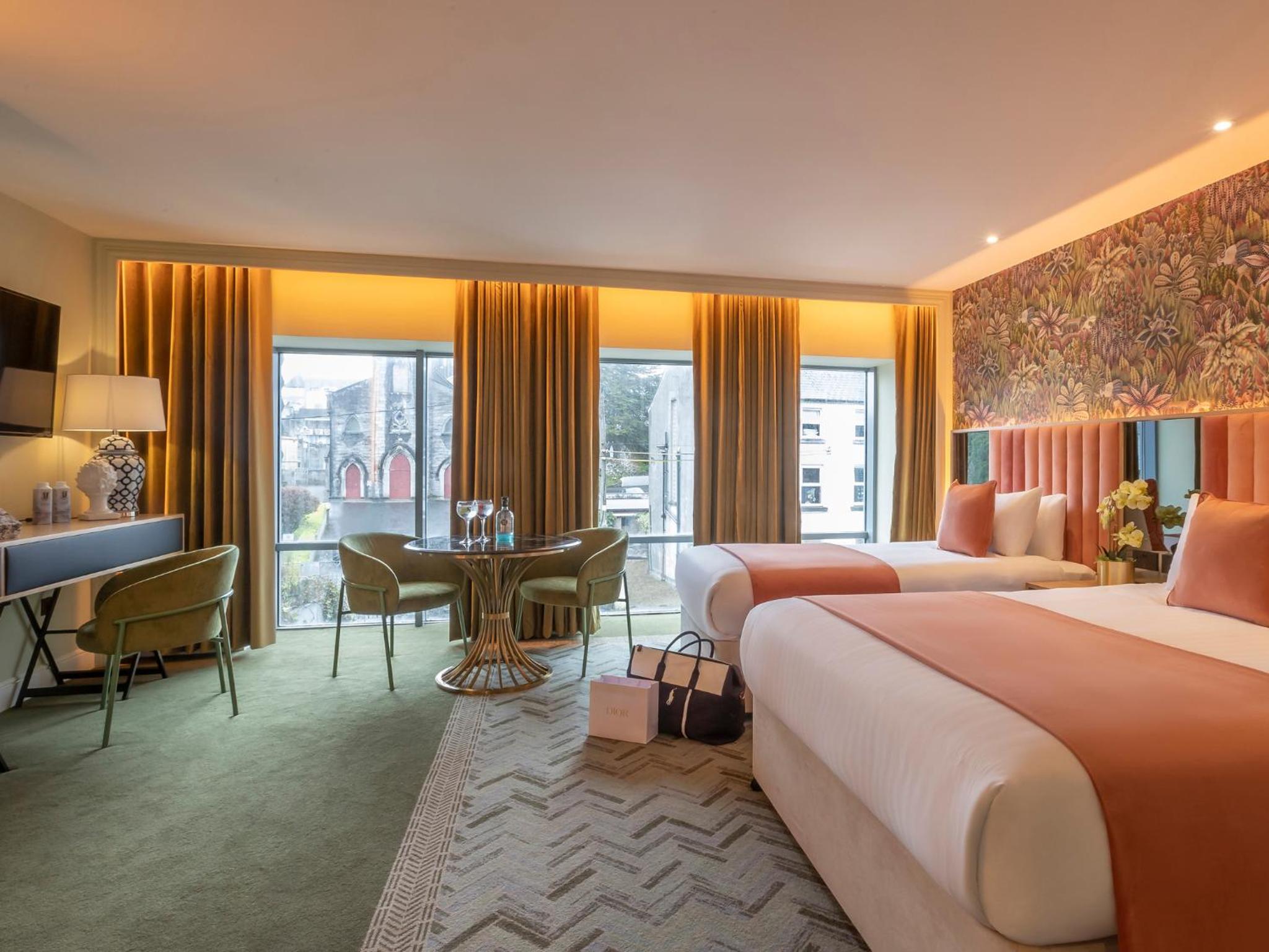 Superior Triple Room