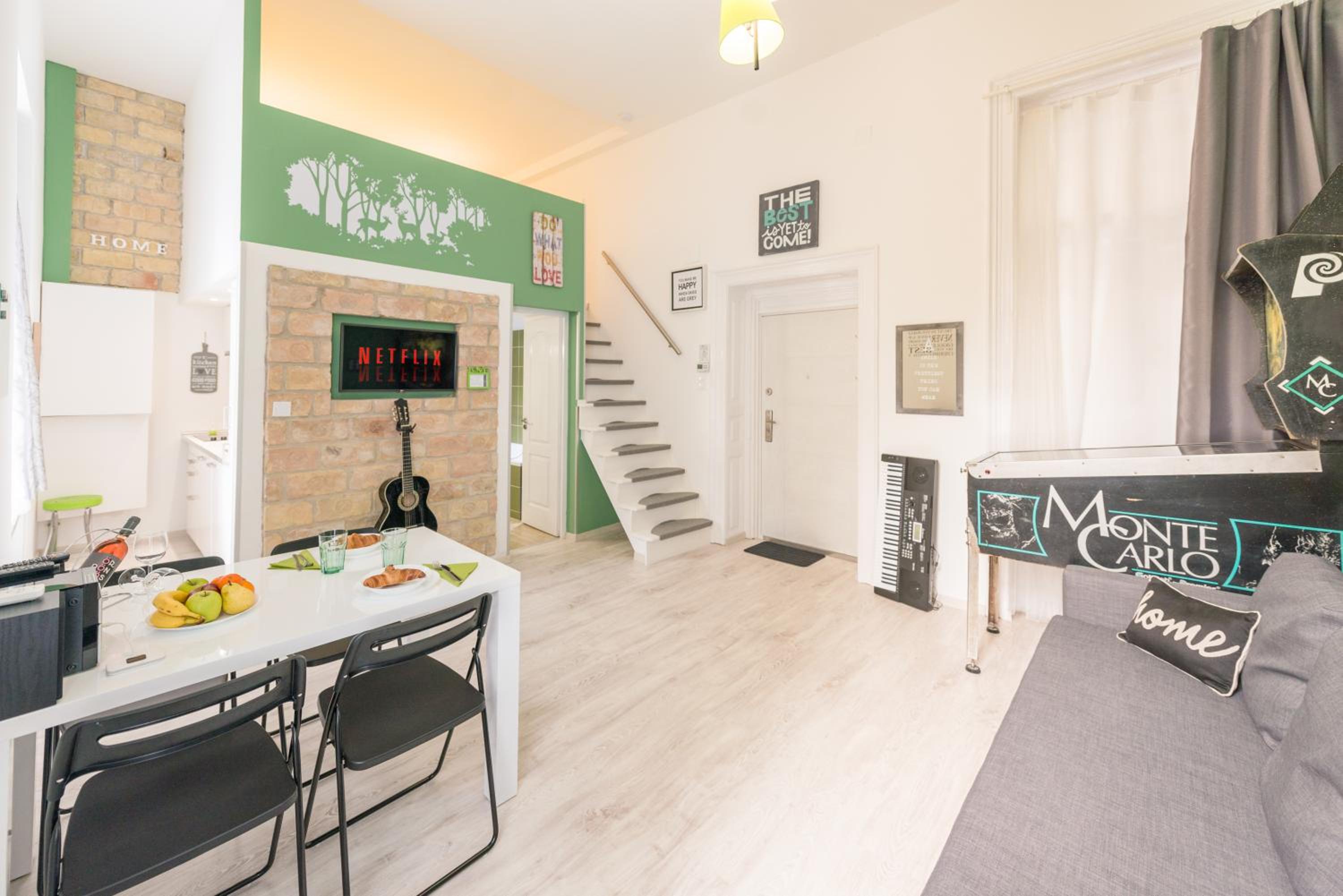 Apartment with Garden View