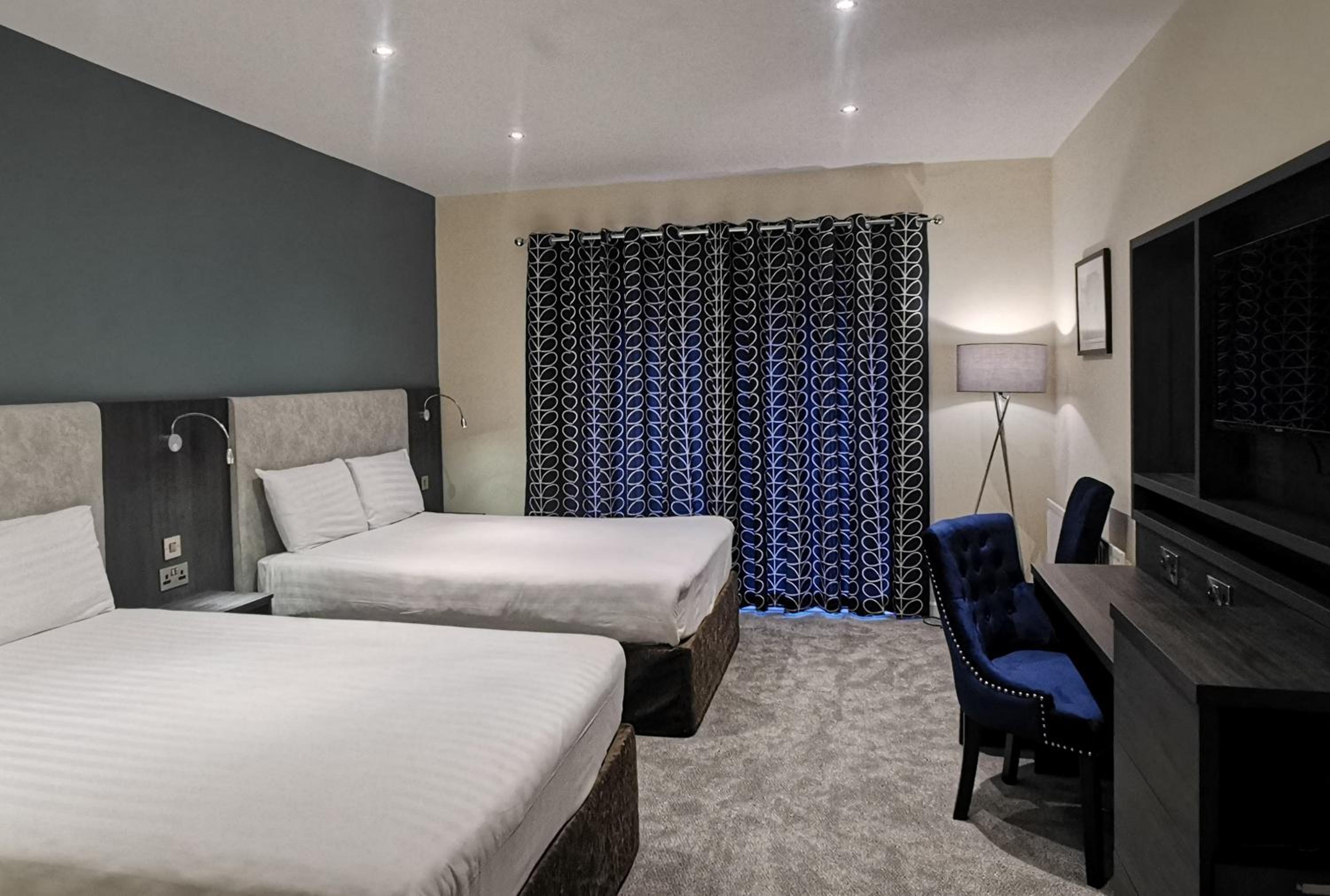 Standard Double or Twin Room - Photo 1