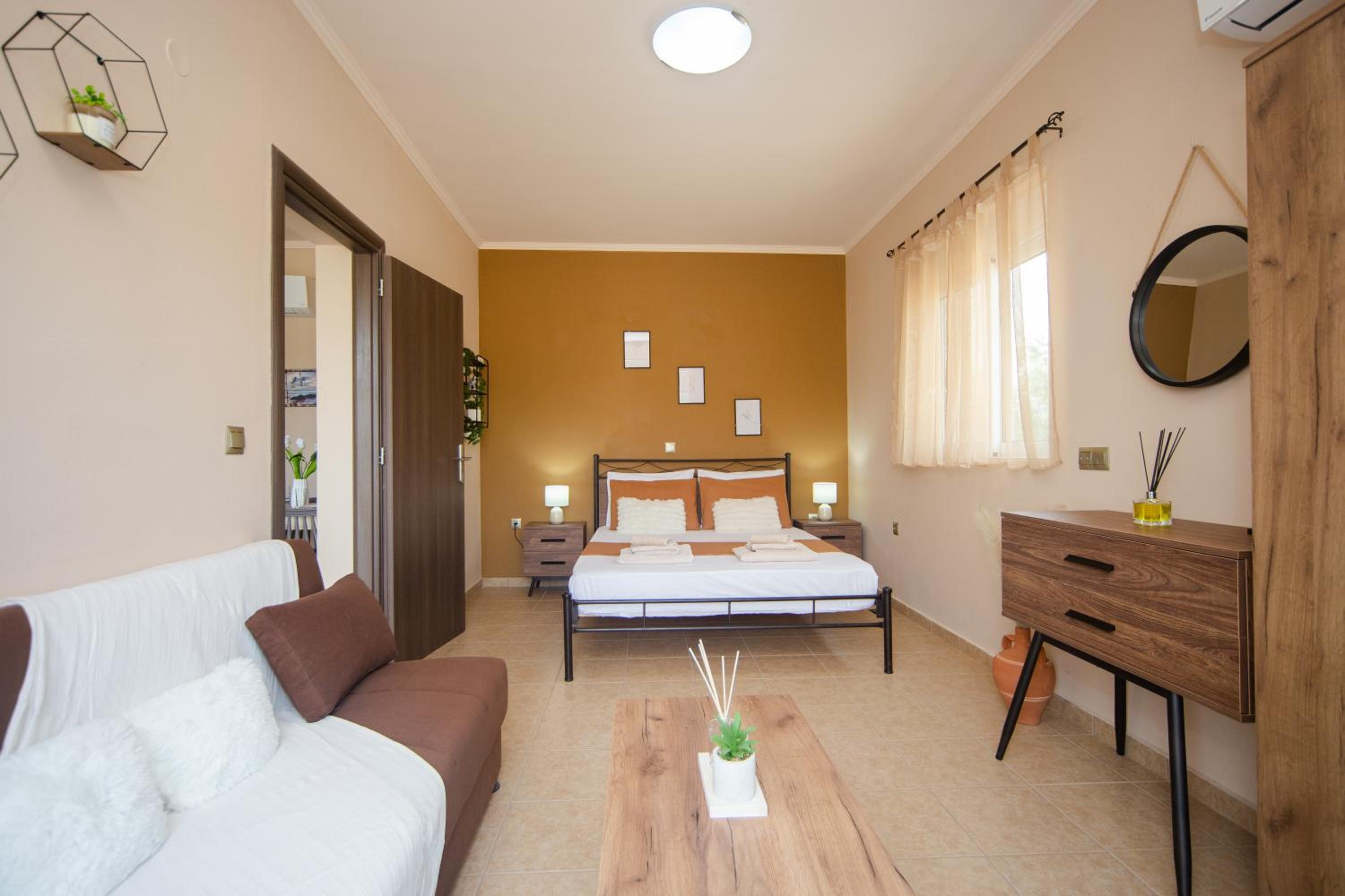 Apartment - Ground Floor photo 1