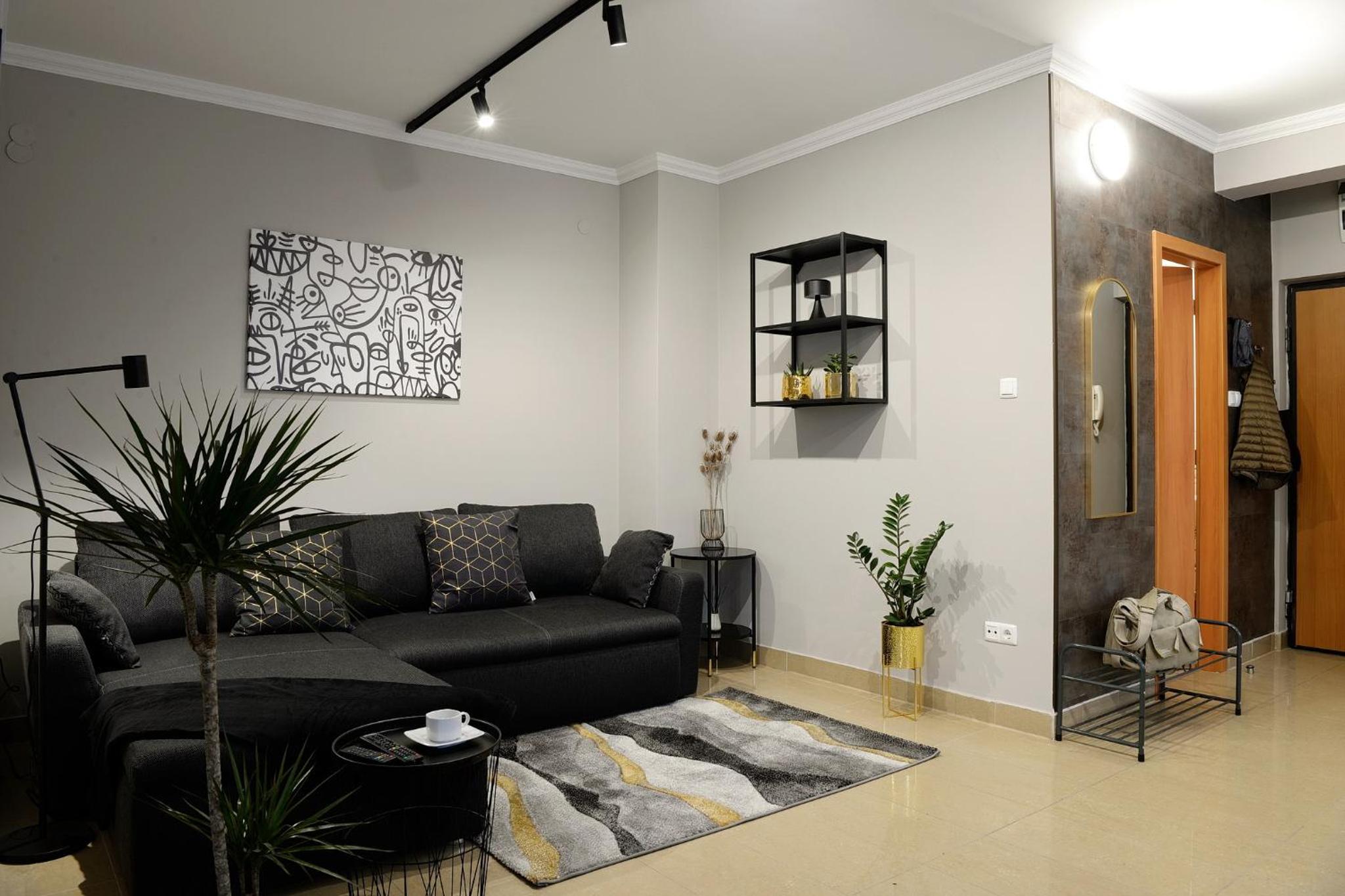 One-Bedroom Apartment - Photo 6