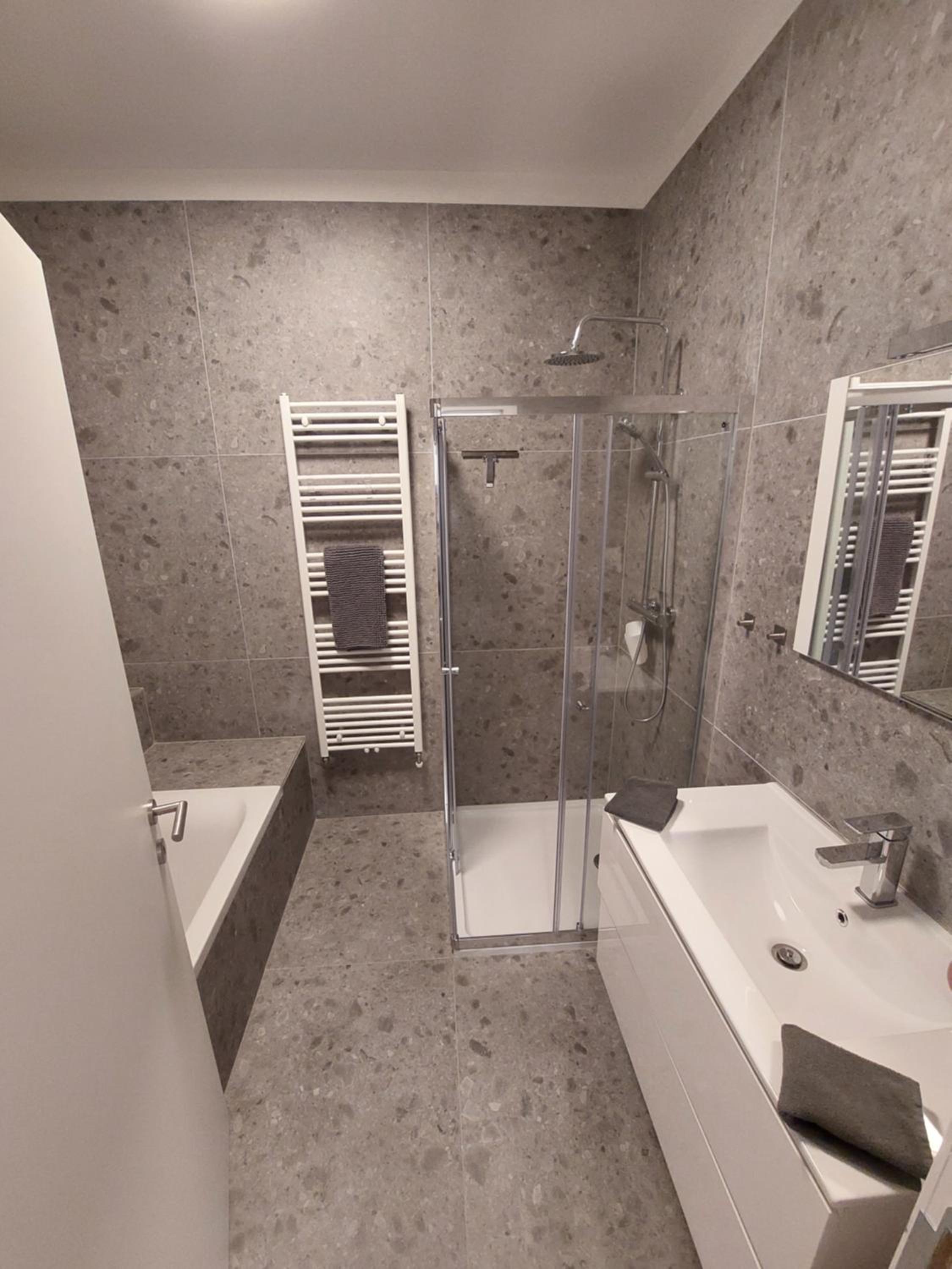 Three-Bedroom Apartment - Photo 16