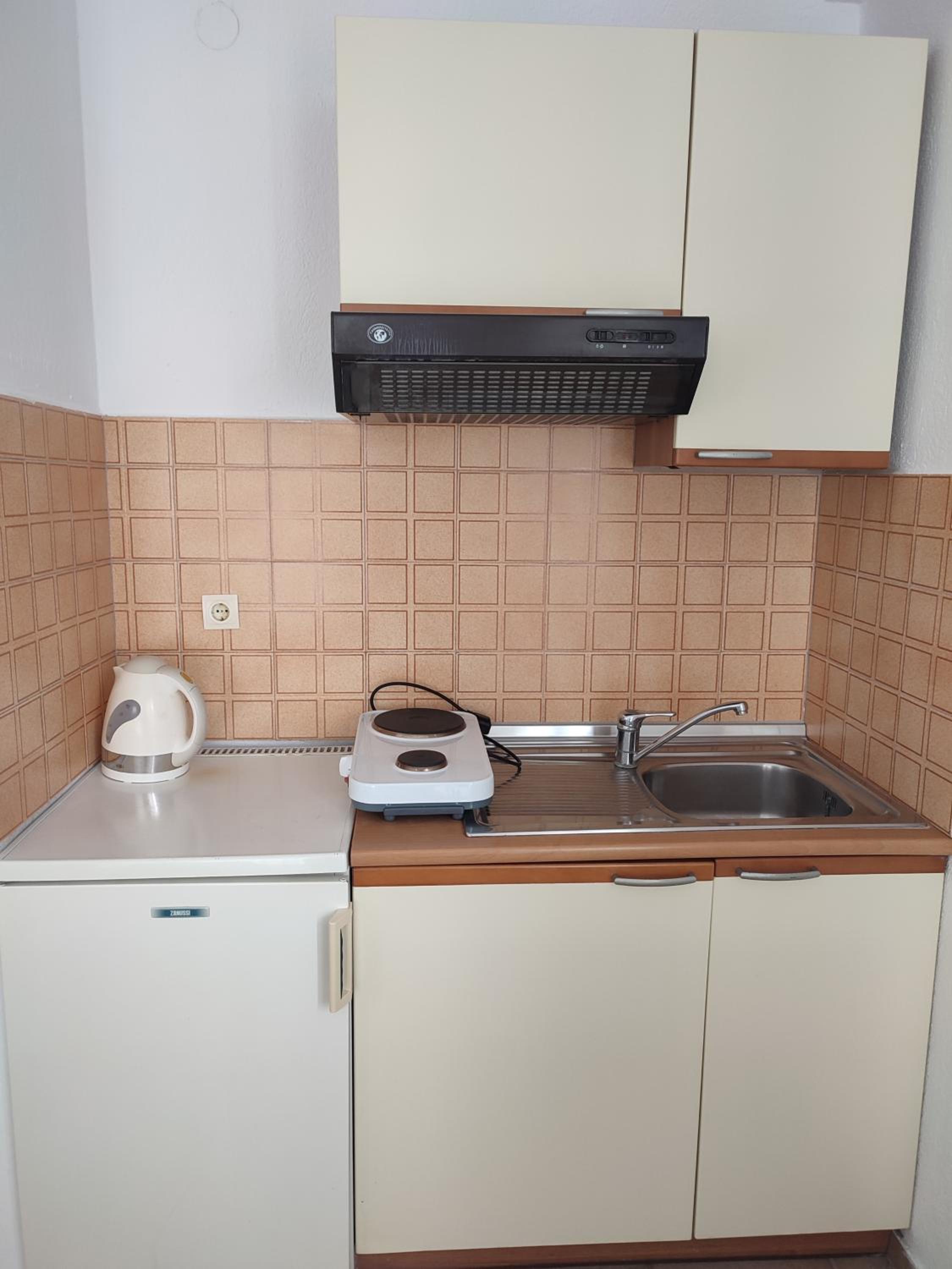 Studio (2 Adults + 1 Child) - Photo 9