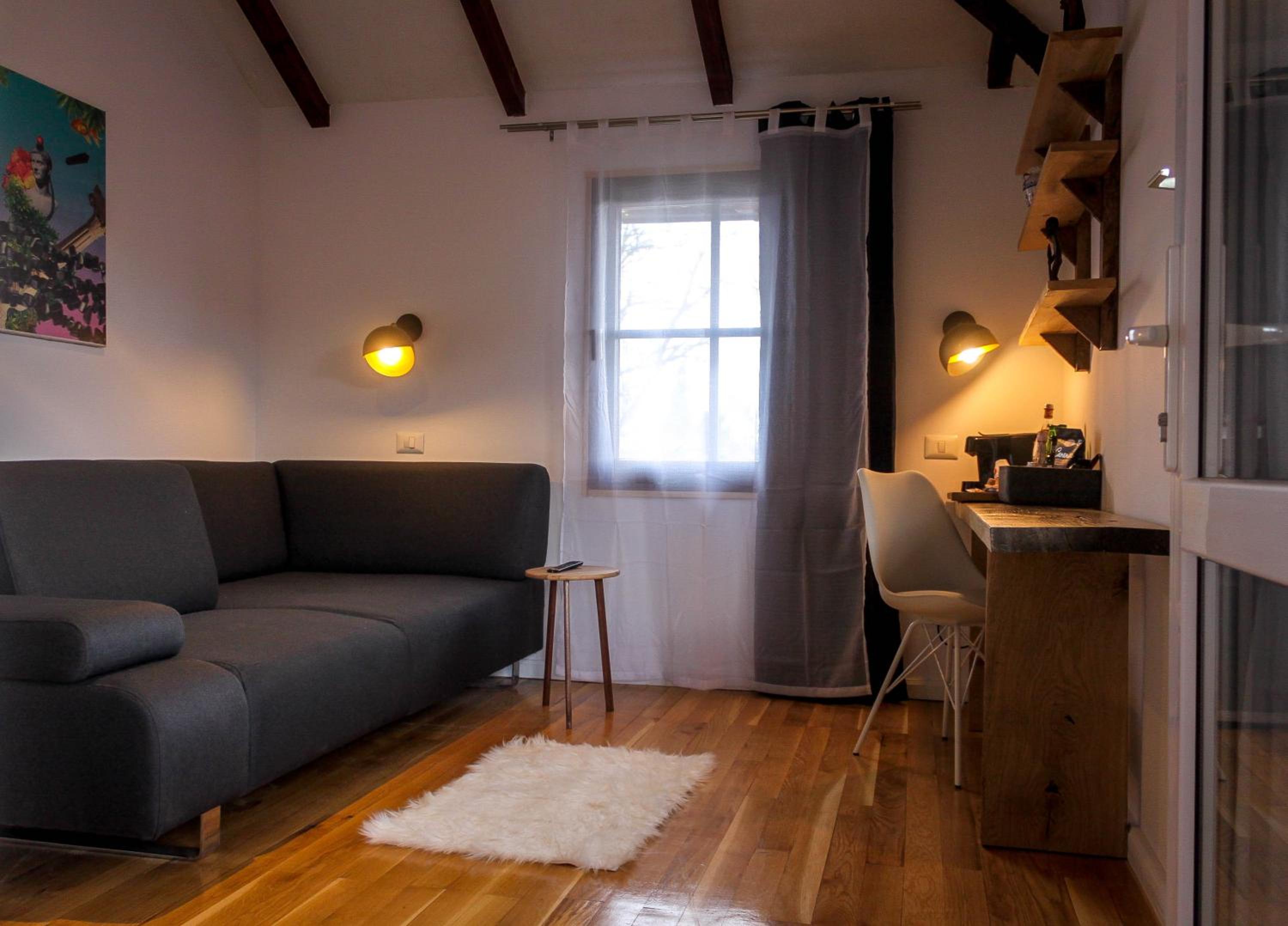 Suite with Garden View - Photo 10