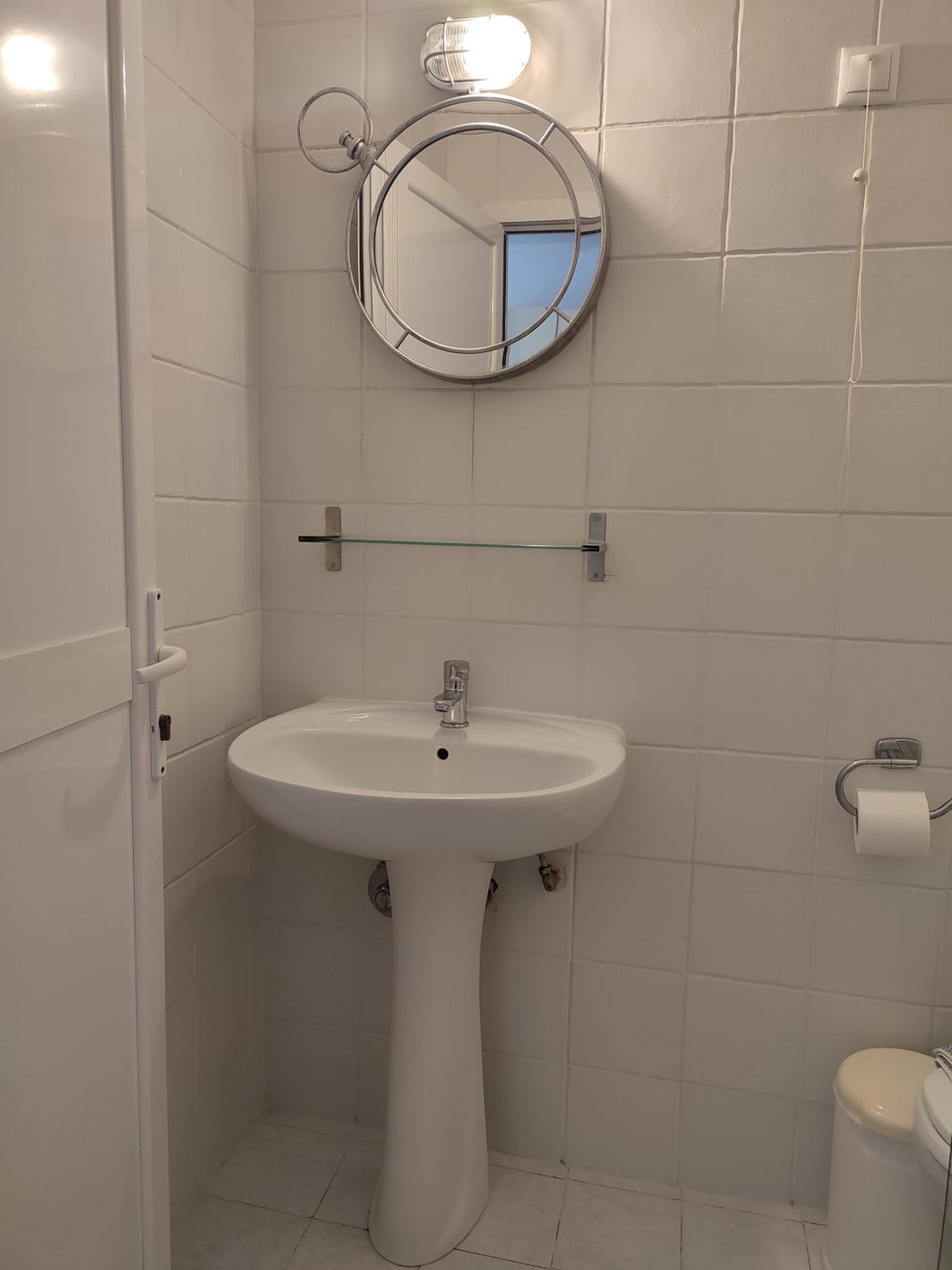 Double Room - Photo 7