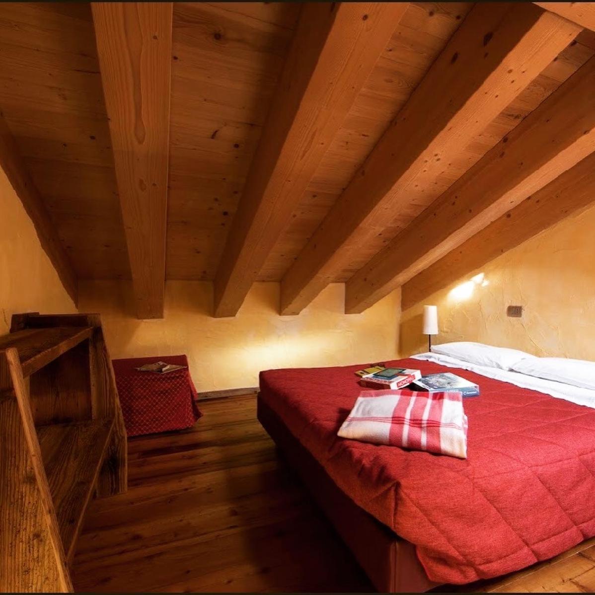 Large Double or Twin Room photo 1