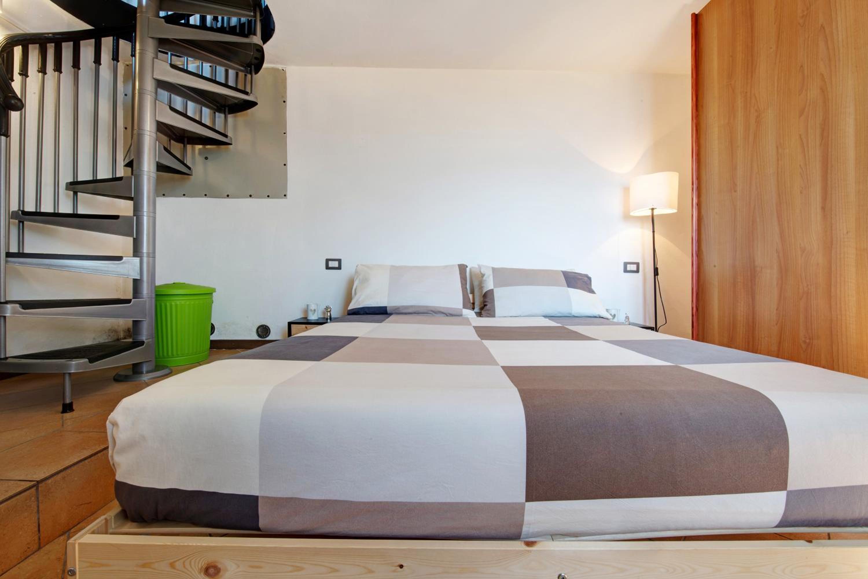 Superior One-Bedroom Apartment with Balcony - Photo 13