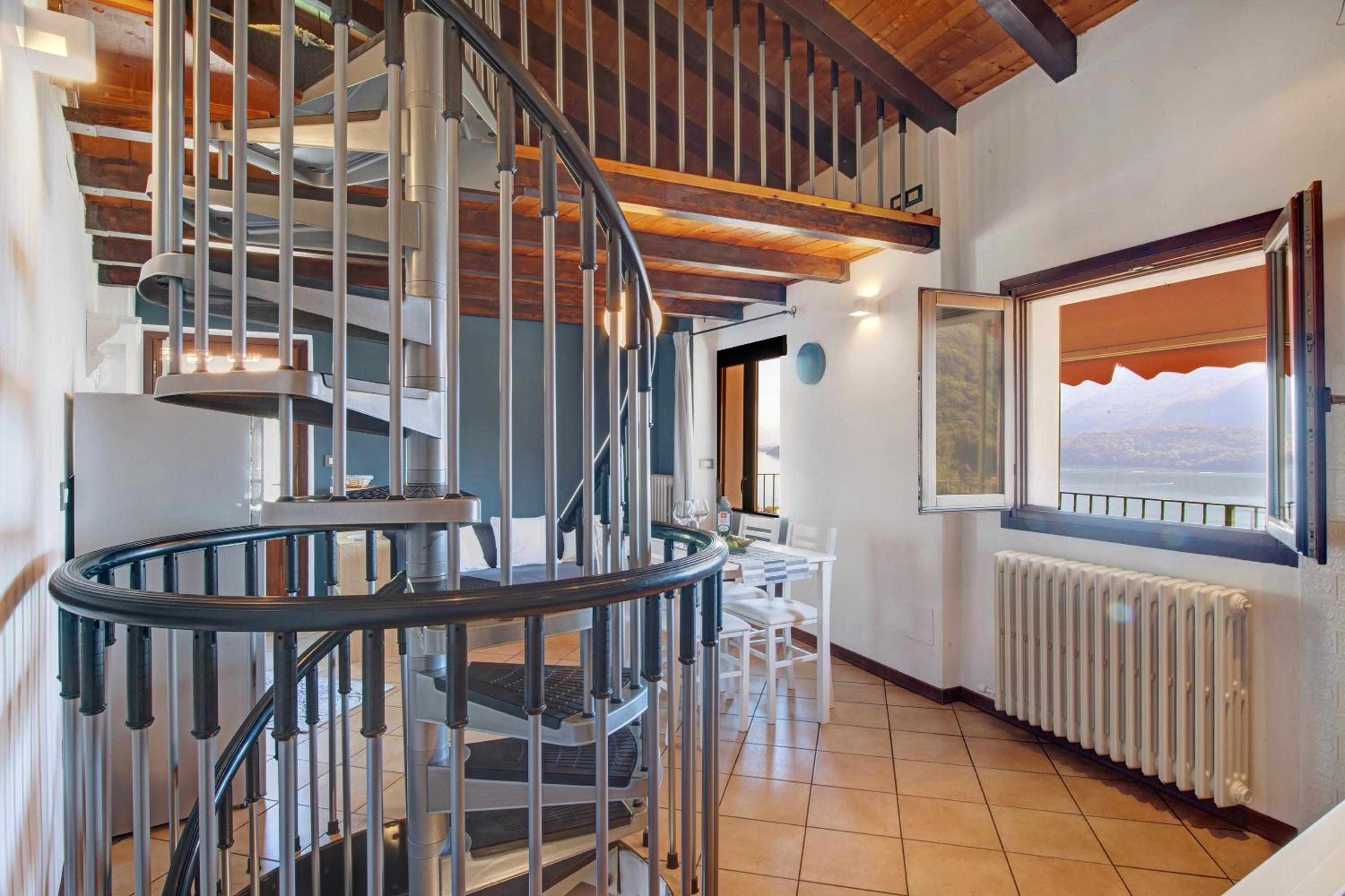 Superior One-Bedroom Apartment with Balcony - Photo 11