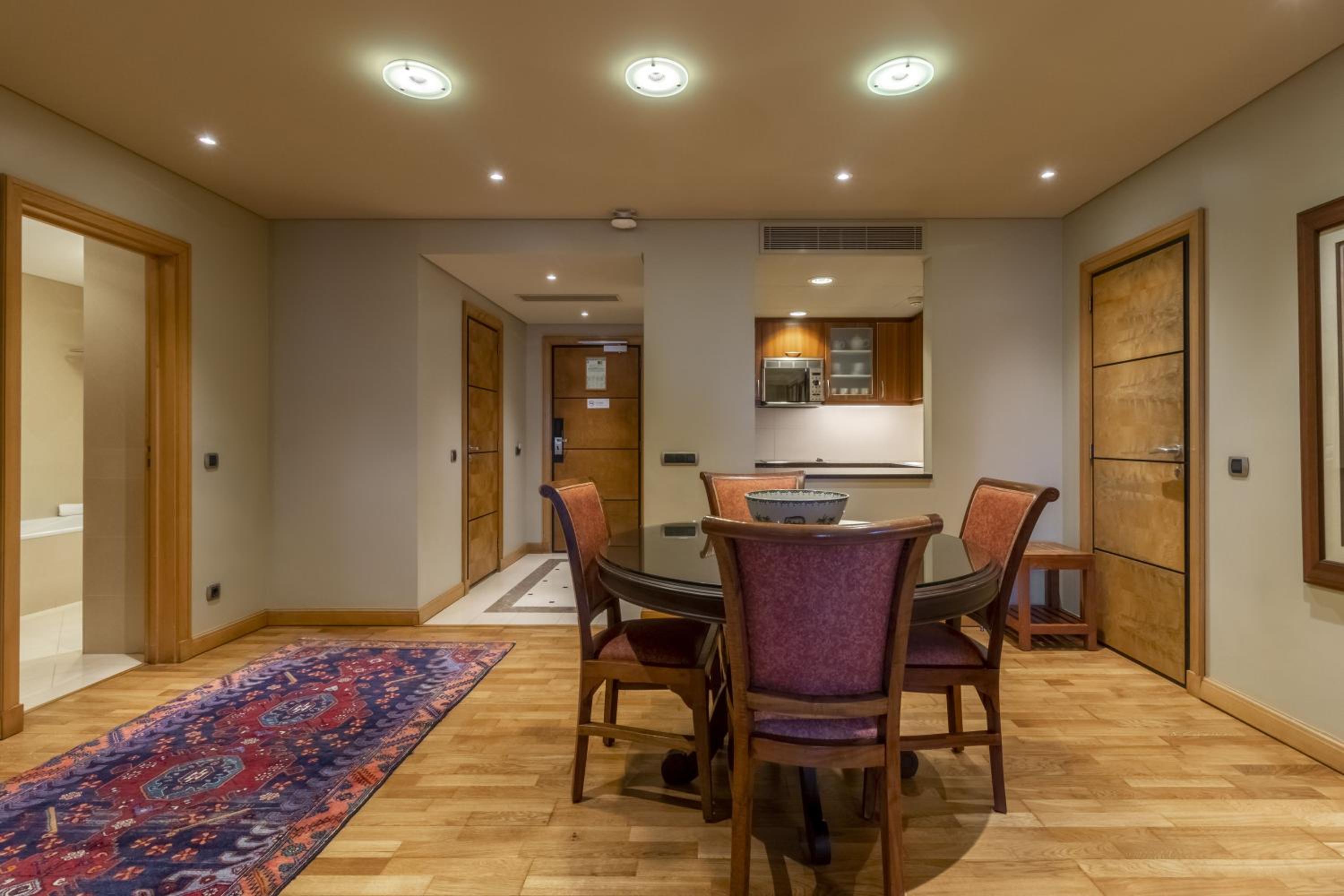 Superior Suite with Sea View - Photo 6