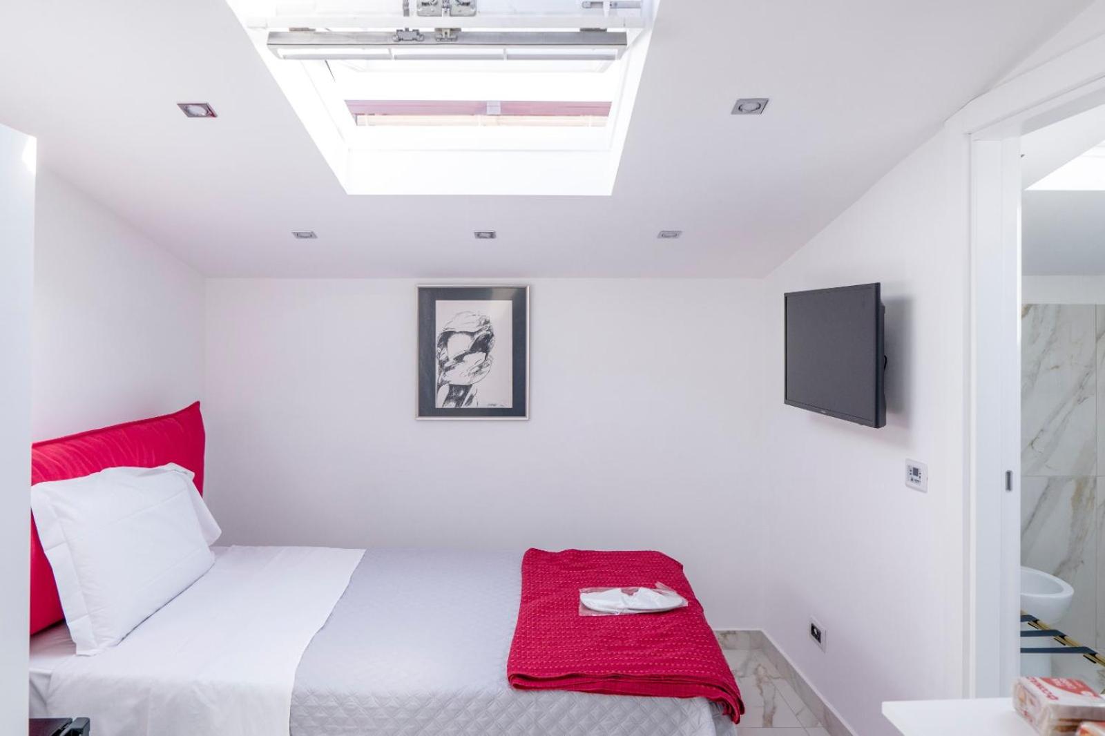 Deluxe Single Room