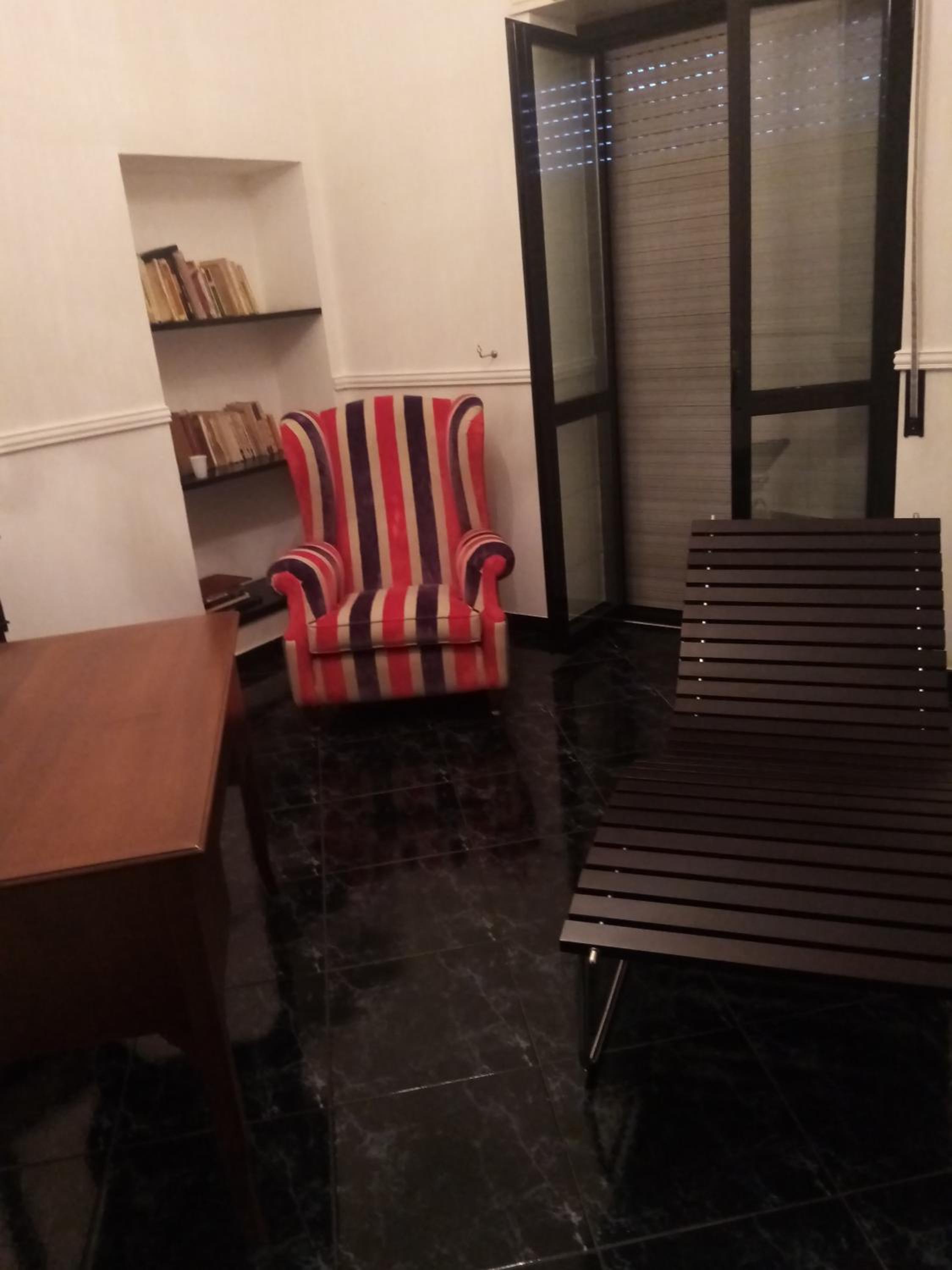 Large Double Room - Photo 13