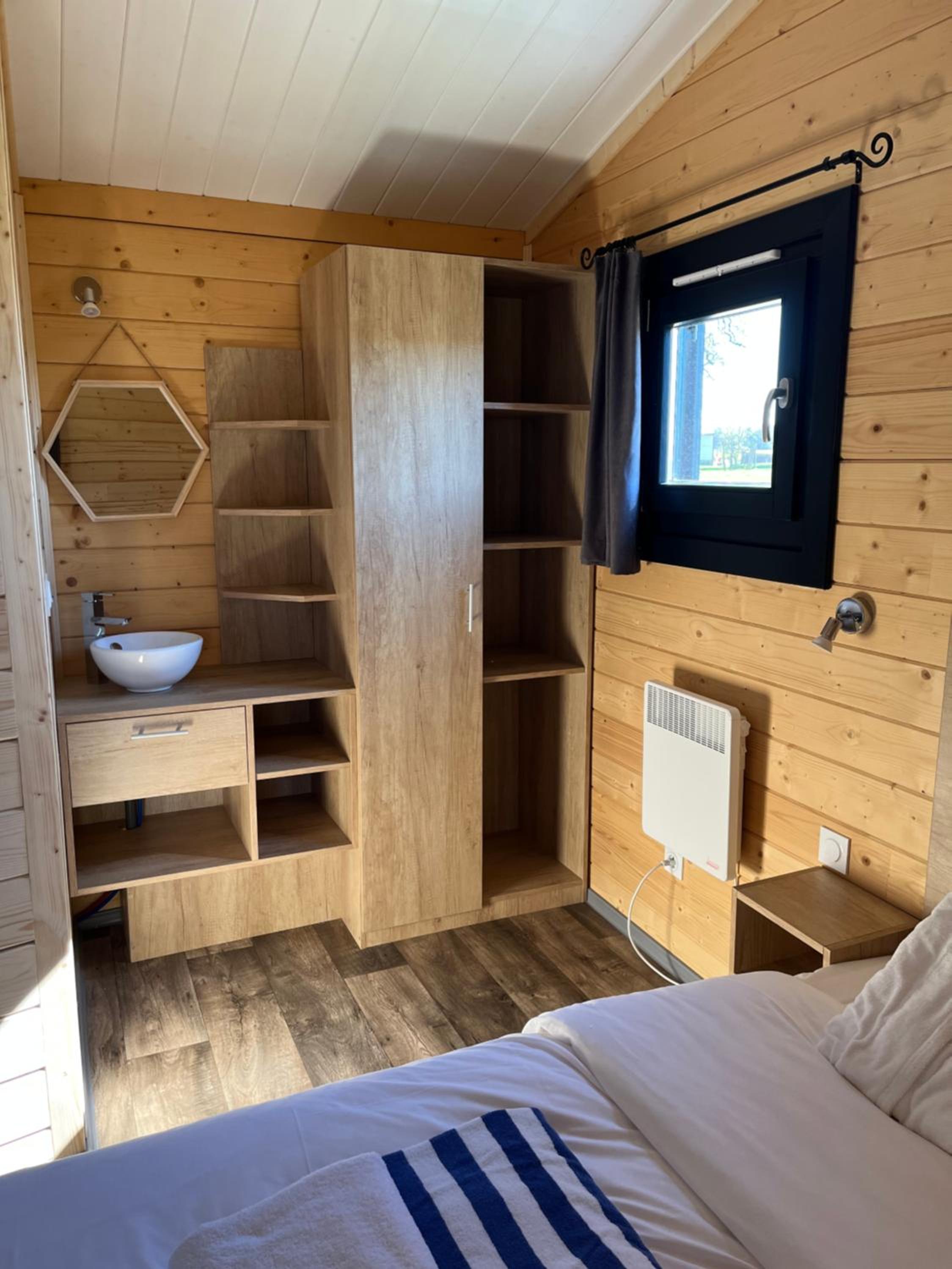 Two-Bedroom Chalet - Photo 11