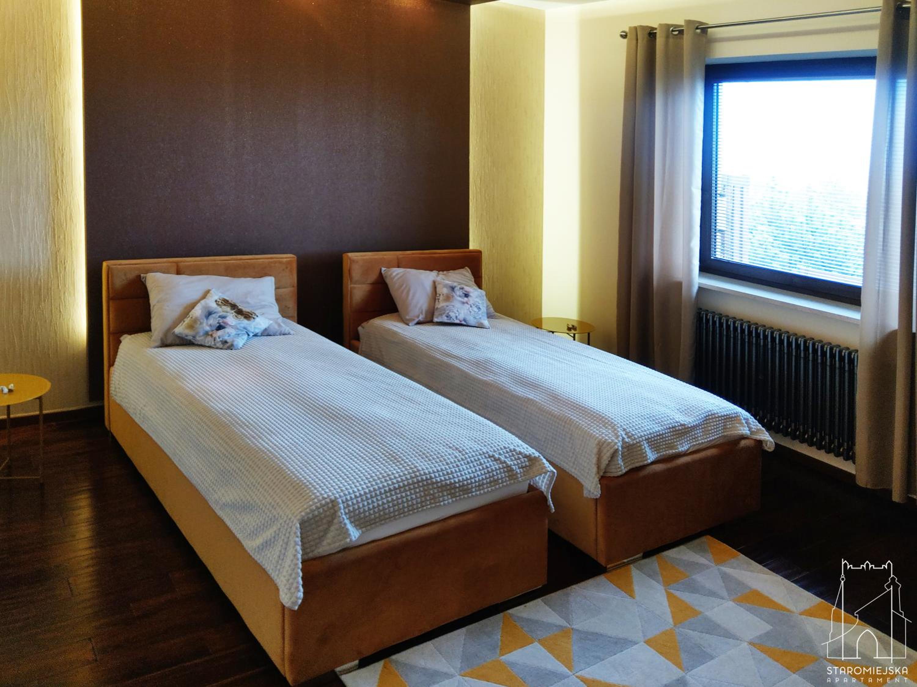 Deluxe Queen Suite photo 1