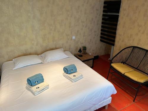 Deluxe King Room photo 2