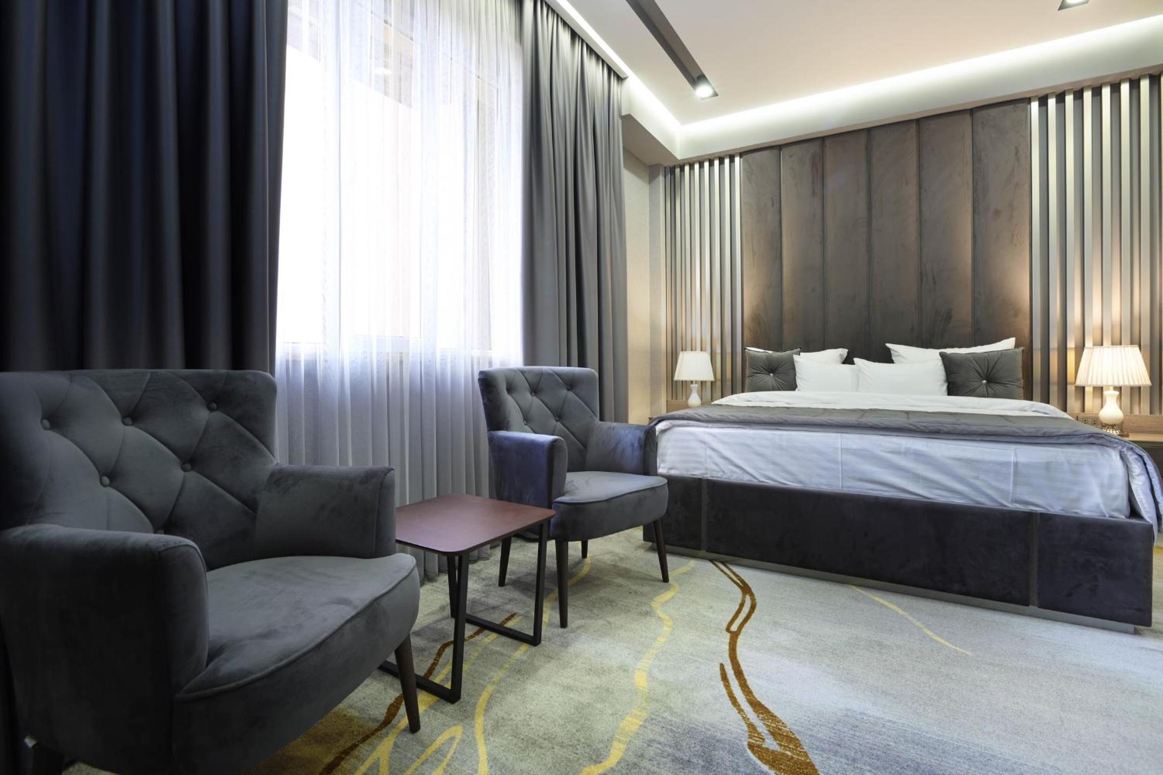 Standard King Room