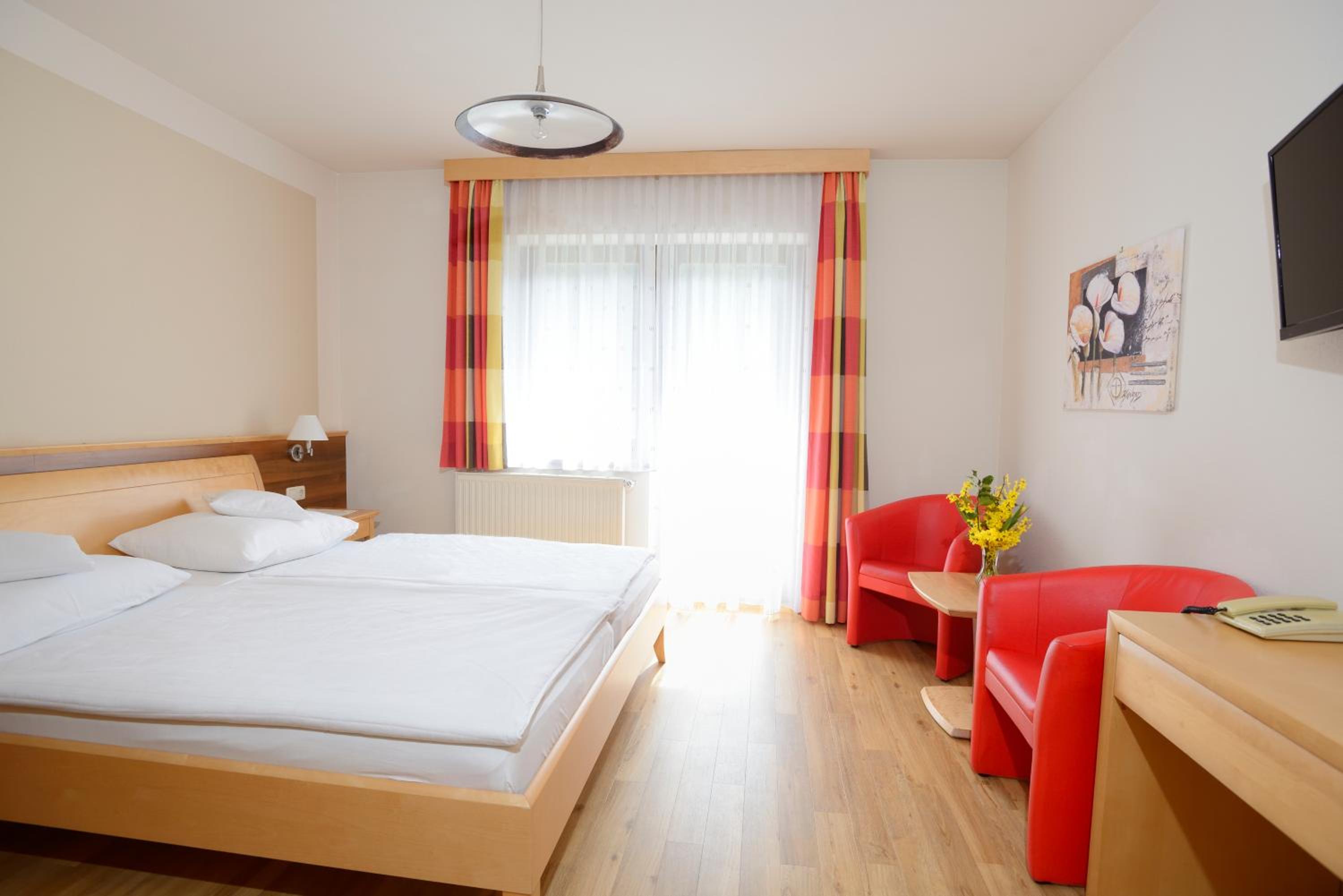 Small Double Room photo 1