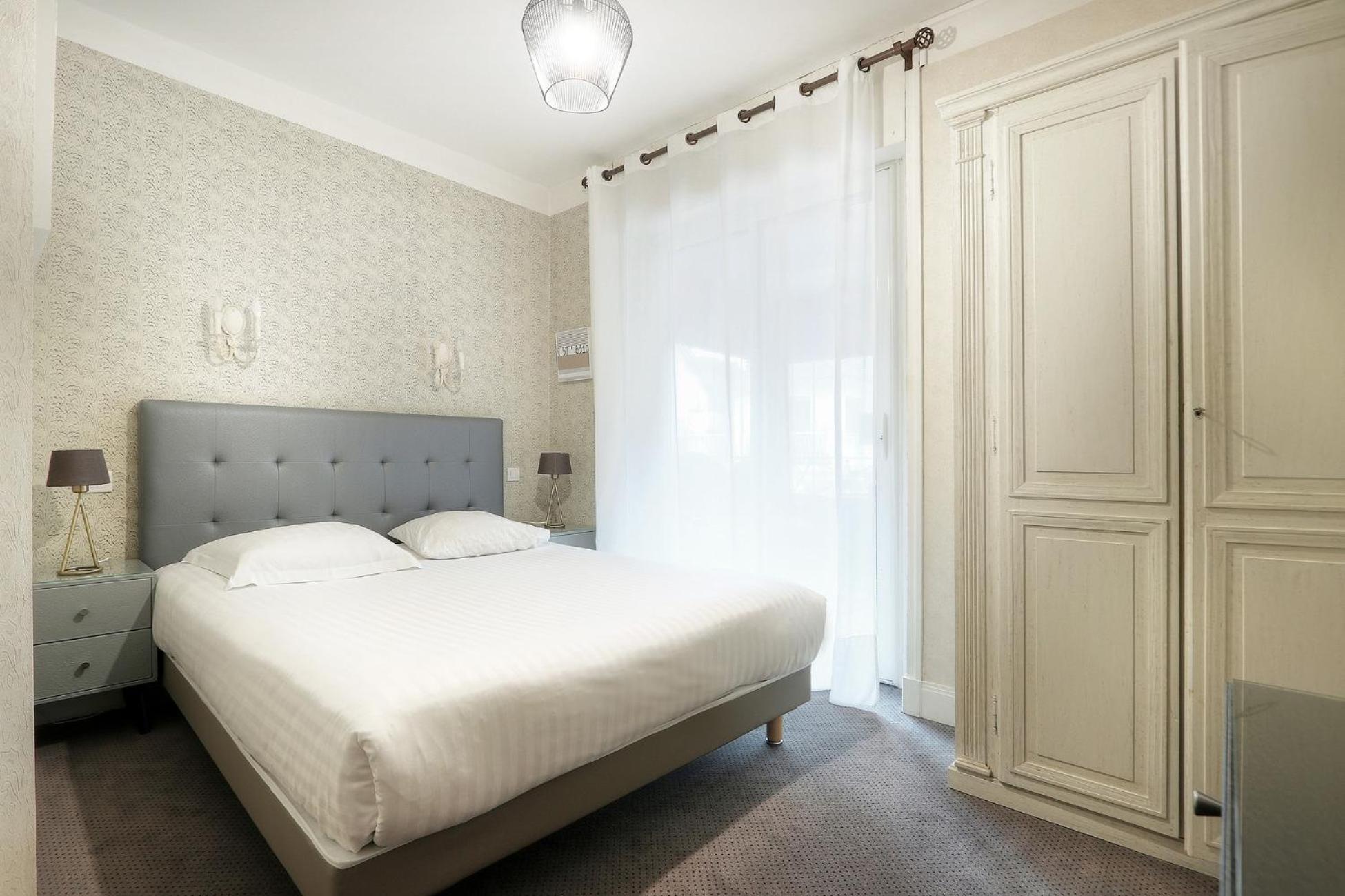 Classic Double Room - Photo 5