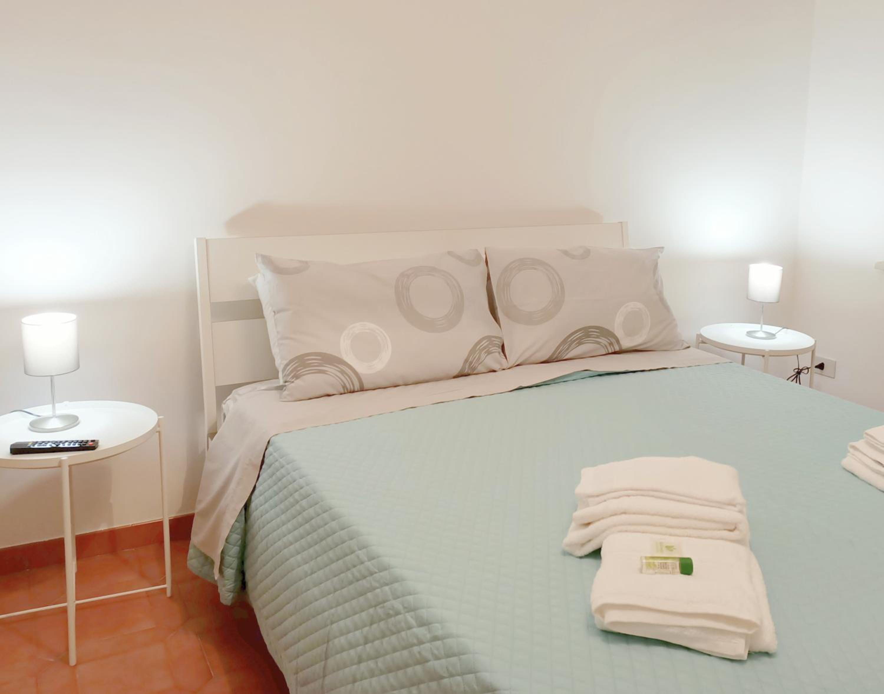 Double Room With Balcony And Shared Bathroom photo 1