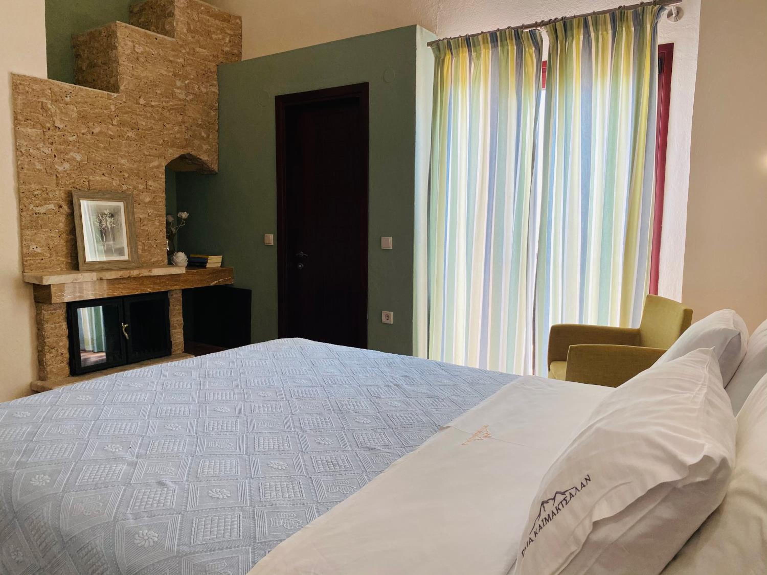 Double Room - Photo 11