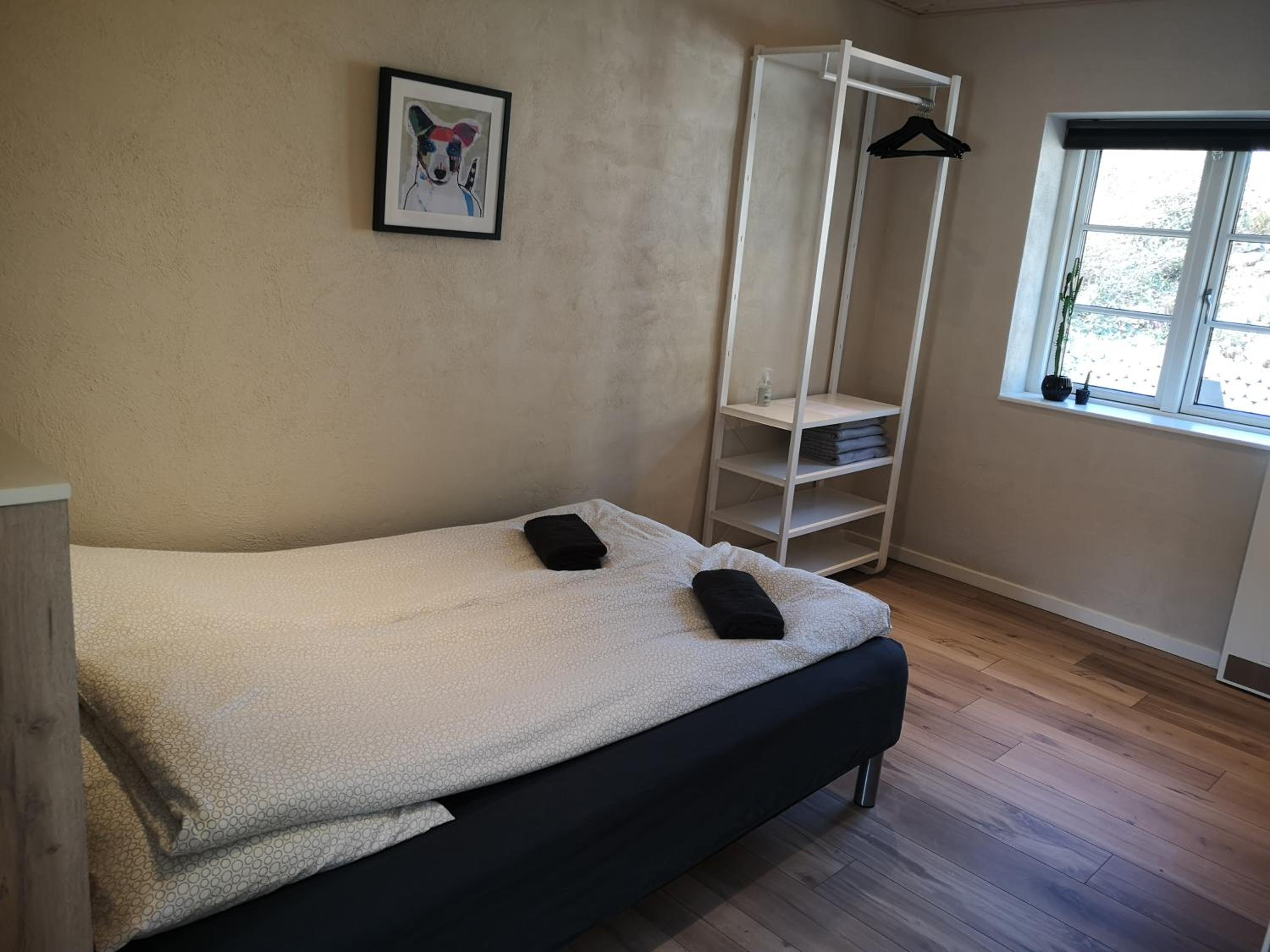 Quadruple Room with Private Bathroom - Photo 5