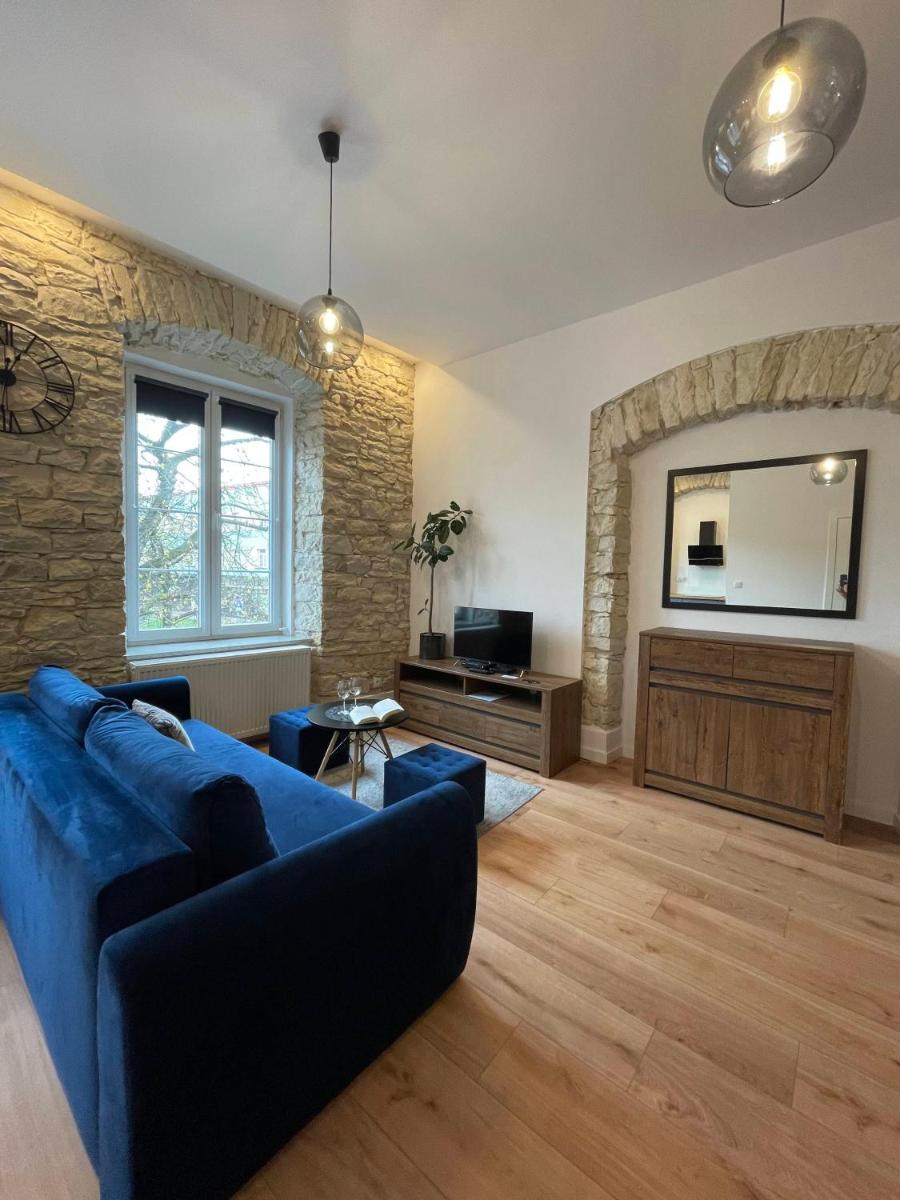 Studio Apartment - Photo 4