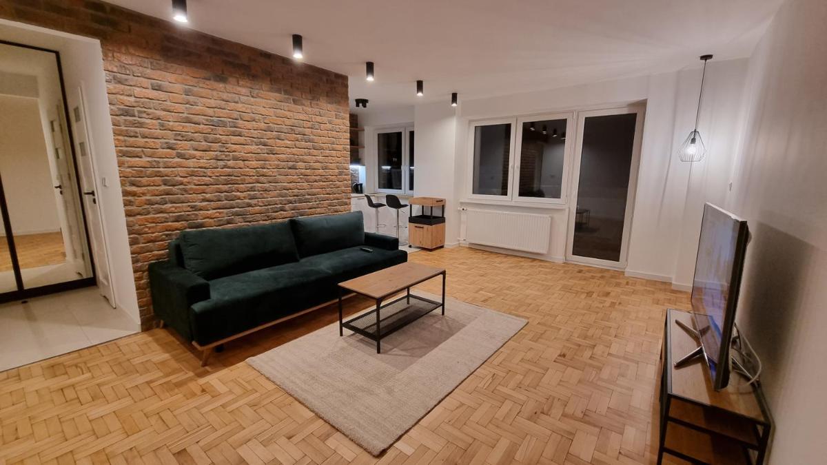 One-Bedroom Apartment - Photo 4