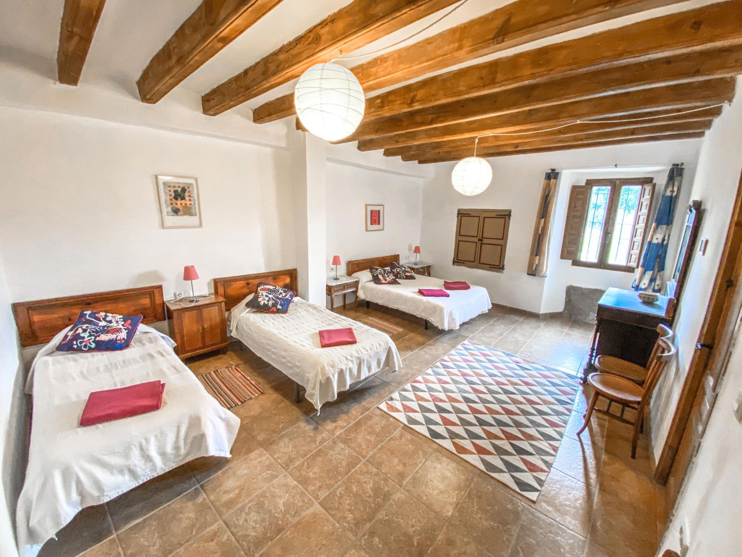 Habitación familiar con balcón