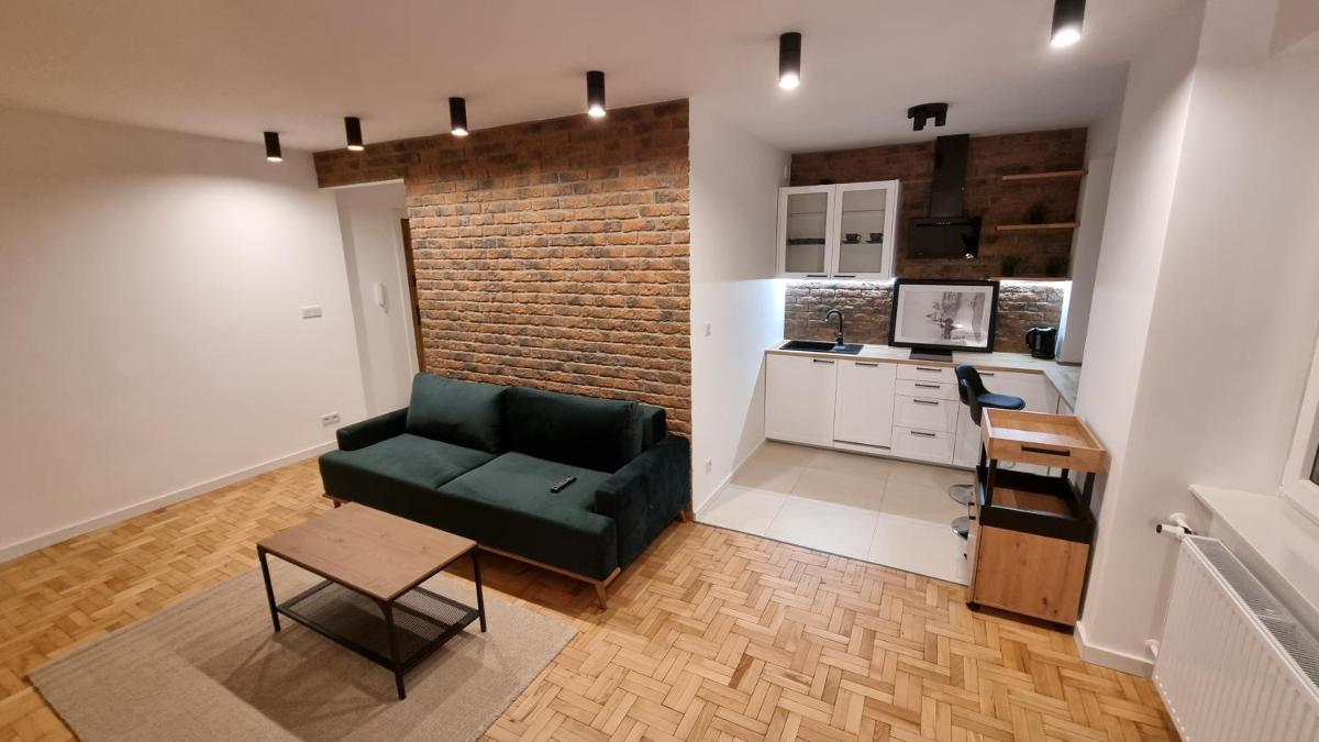 One-Bedroom Apartment - Photo 7