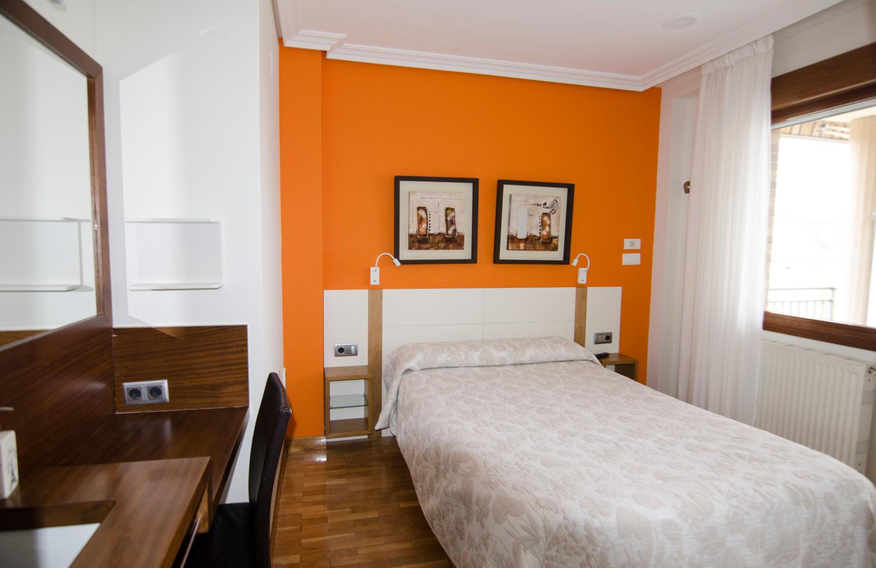 Habitación Doble con Baño Privado