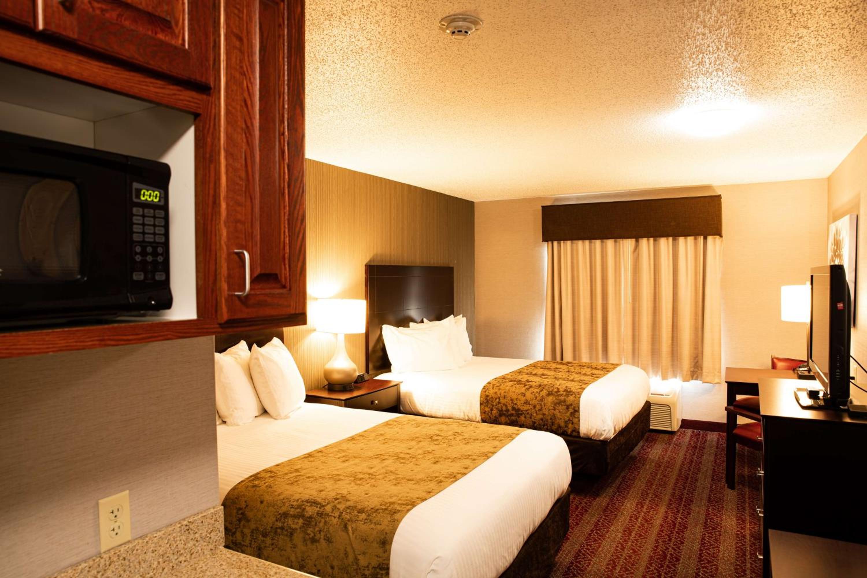 Queen Room - Non-Smoking - Photo 1