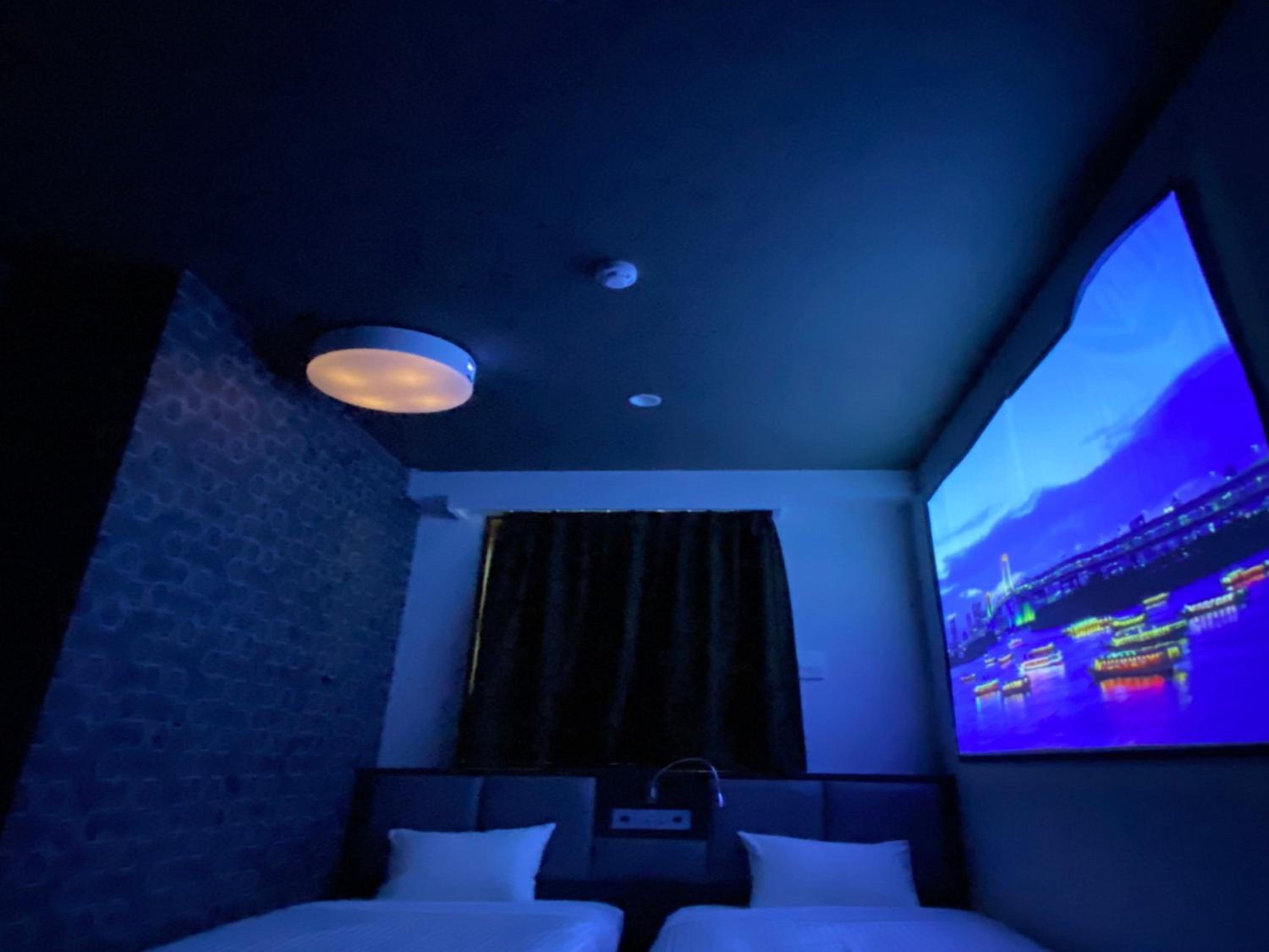 Hollywood Twin Room - Non-Smoking - Photo 1