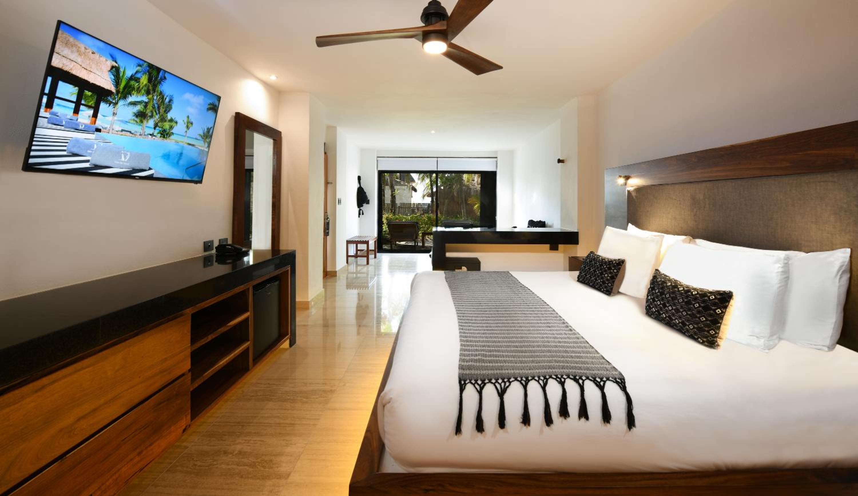 Master Suite - Photo 1